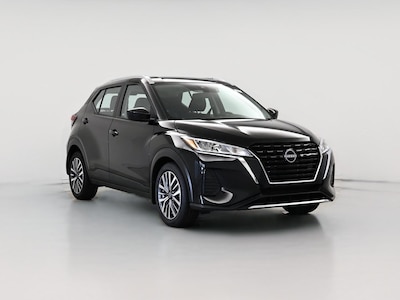 Black 2023 Nissan Kicks SV