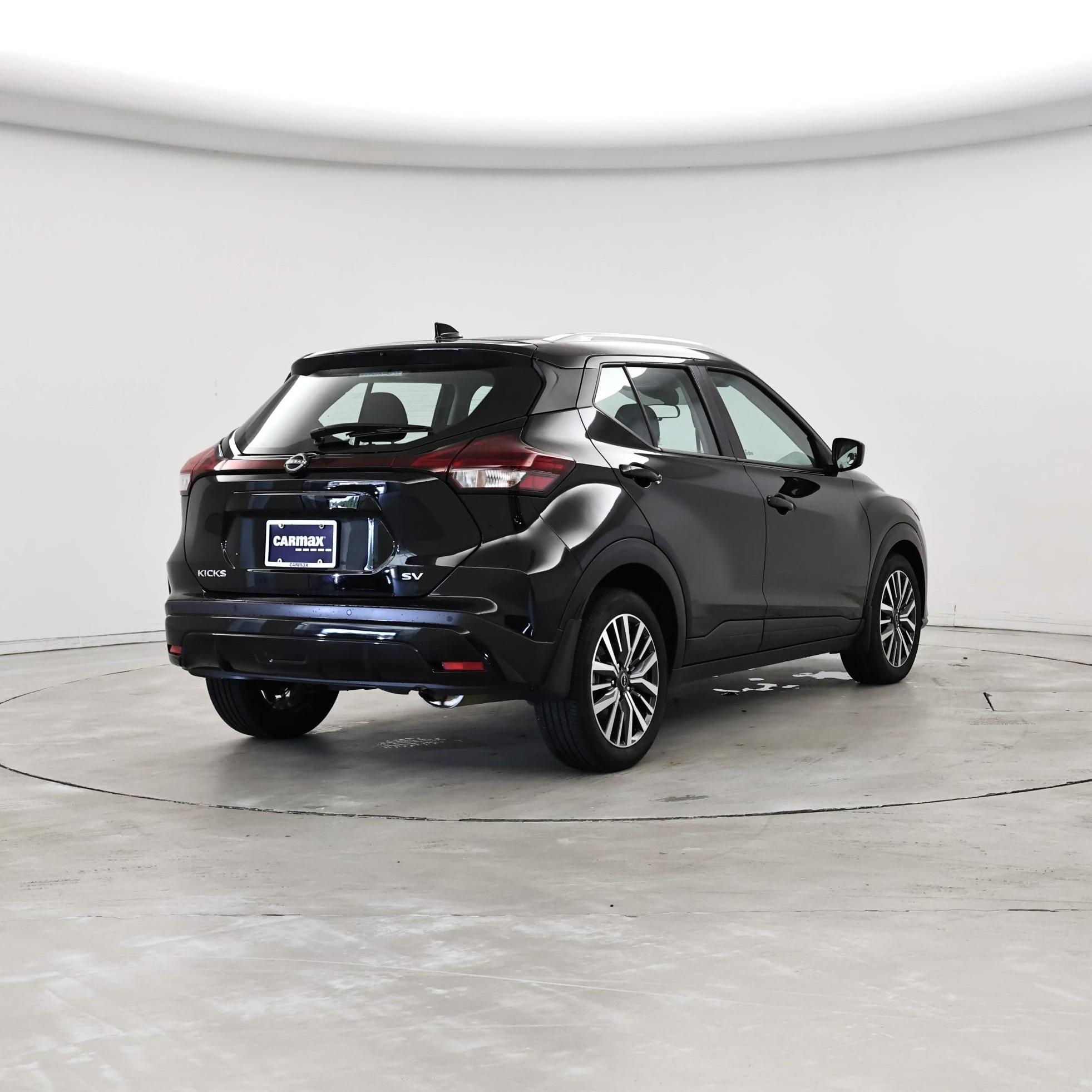 Thumbnail: 2023 Nissan Kicks - 8