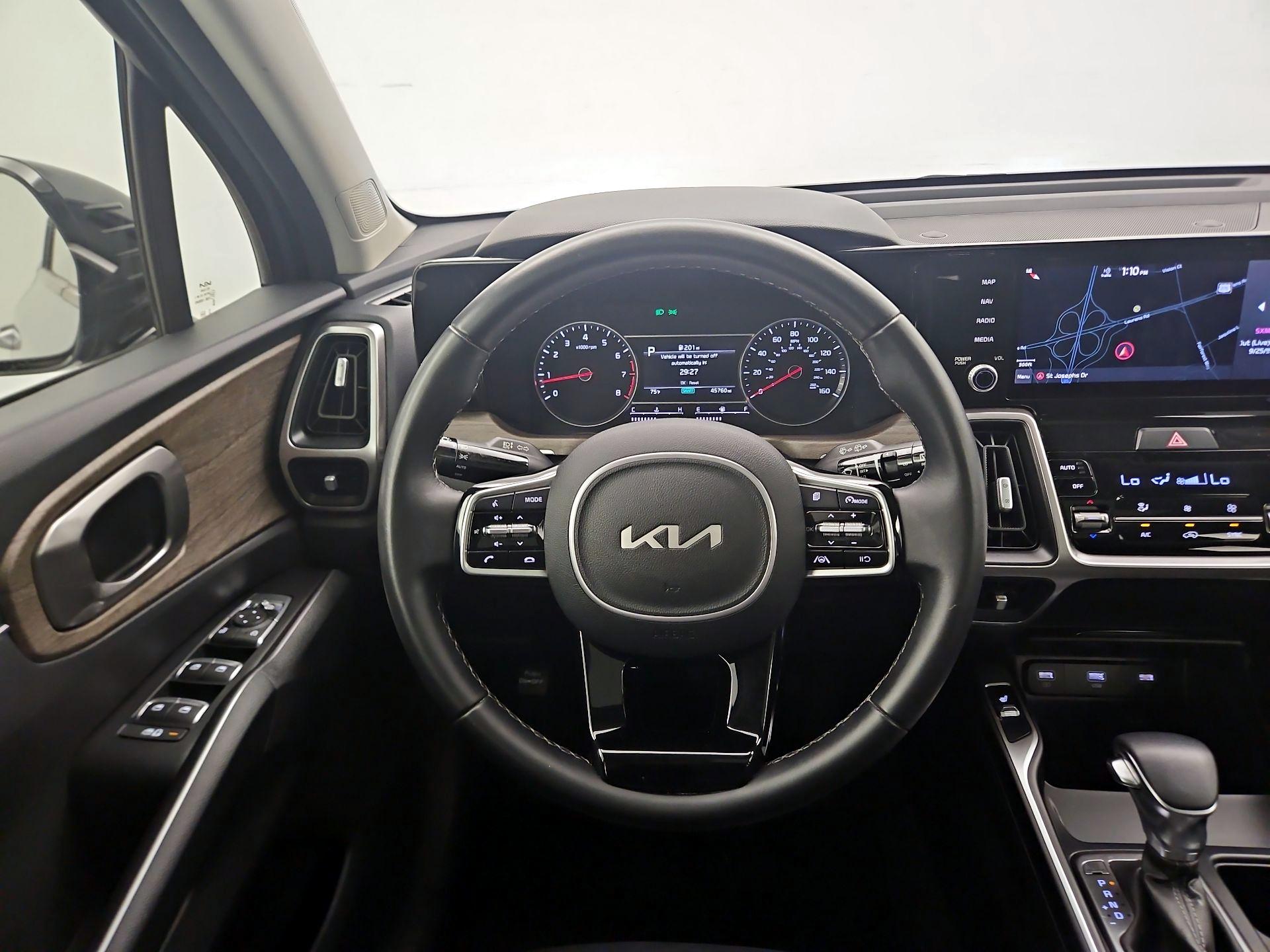 Thumbnail: 2022 Kia Sorento - 10