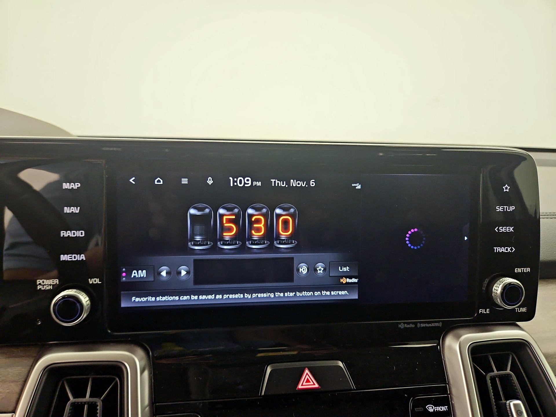 Thumbnail: 2022 Kia Sorento - 16