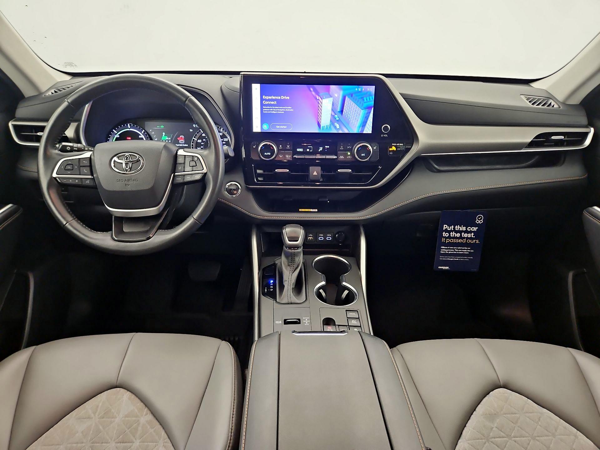 Thumbnail: 2023 Toyota Highlander - 9
