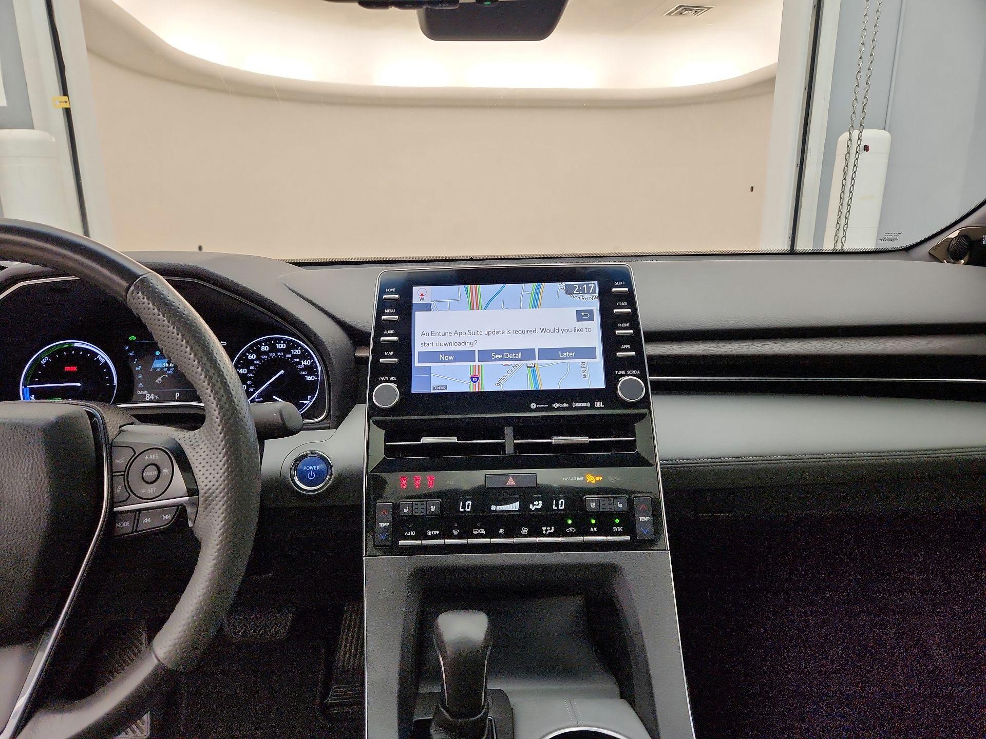 Thumbnail: 2019 Toyota Avalon - 9