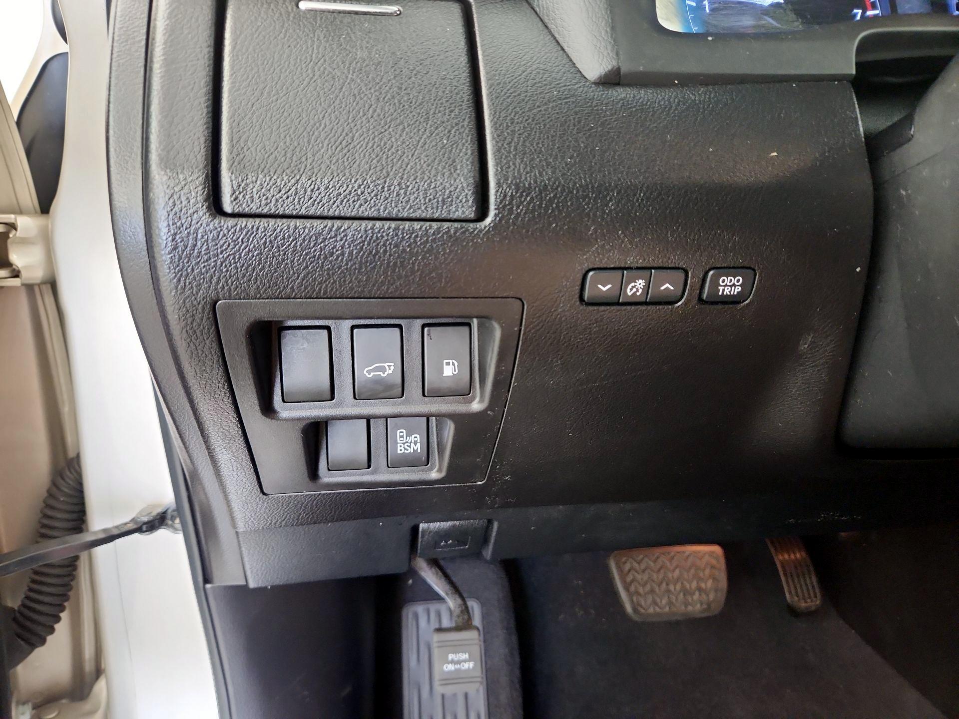 Thumbnail: 2014 Lexus RX - 13