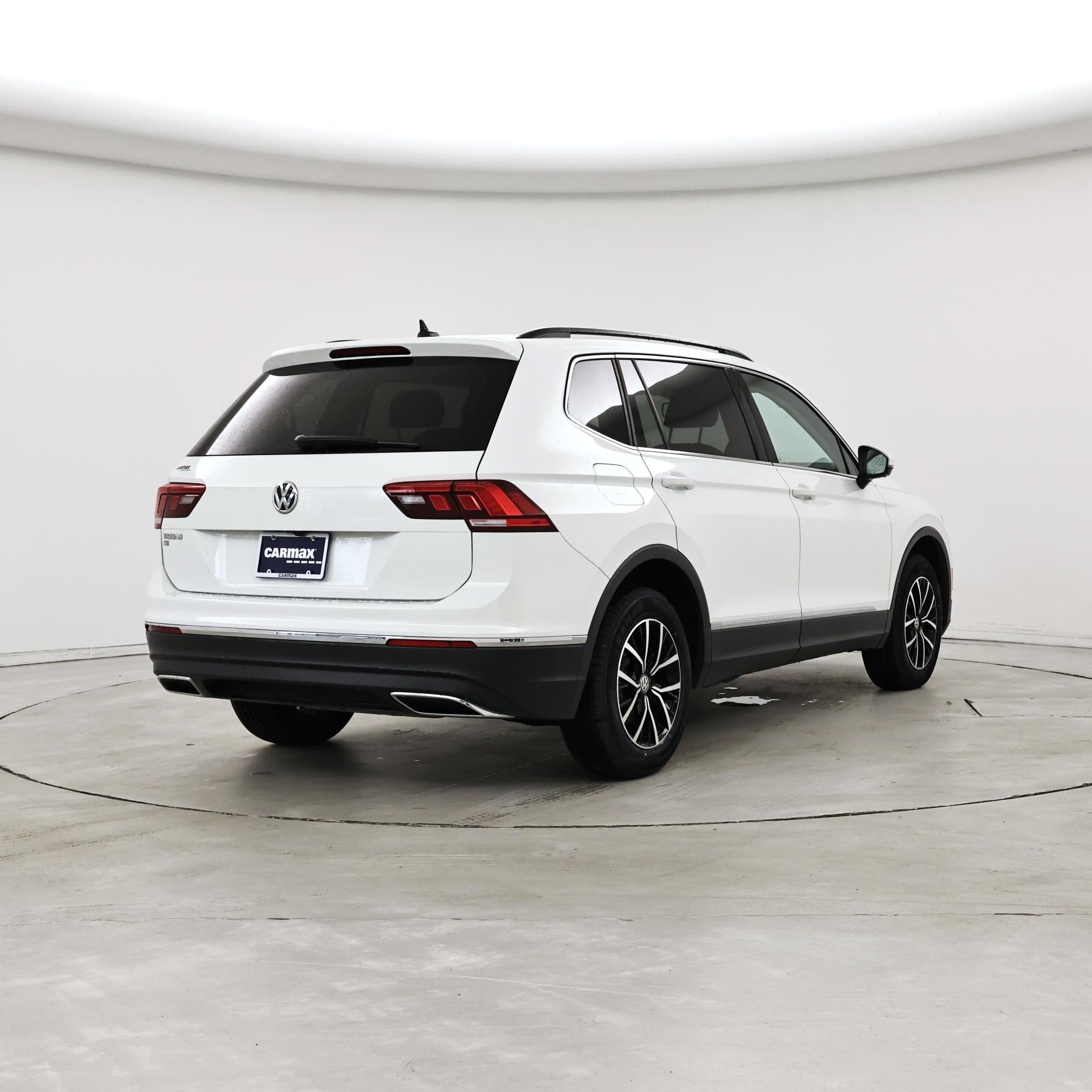 Thumbnail: 2021 Volkswagen Tiguan - 8