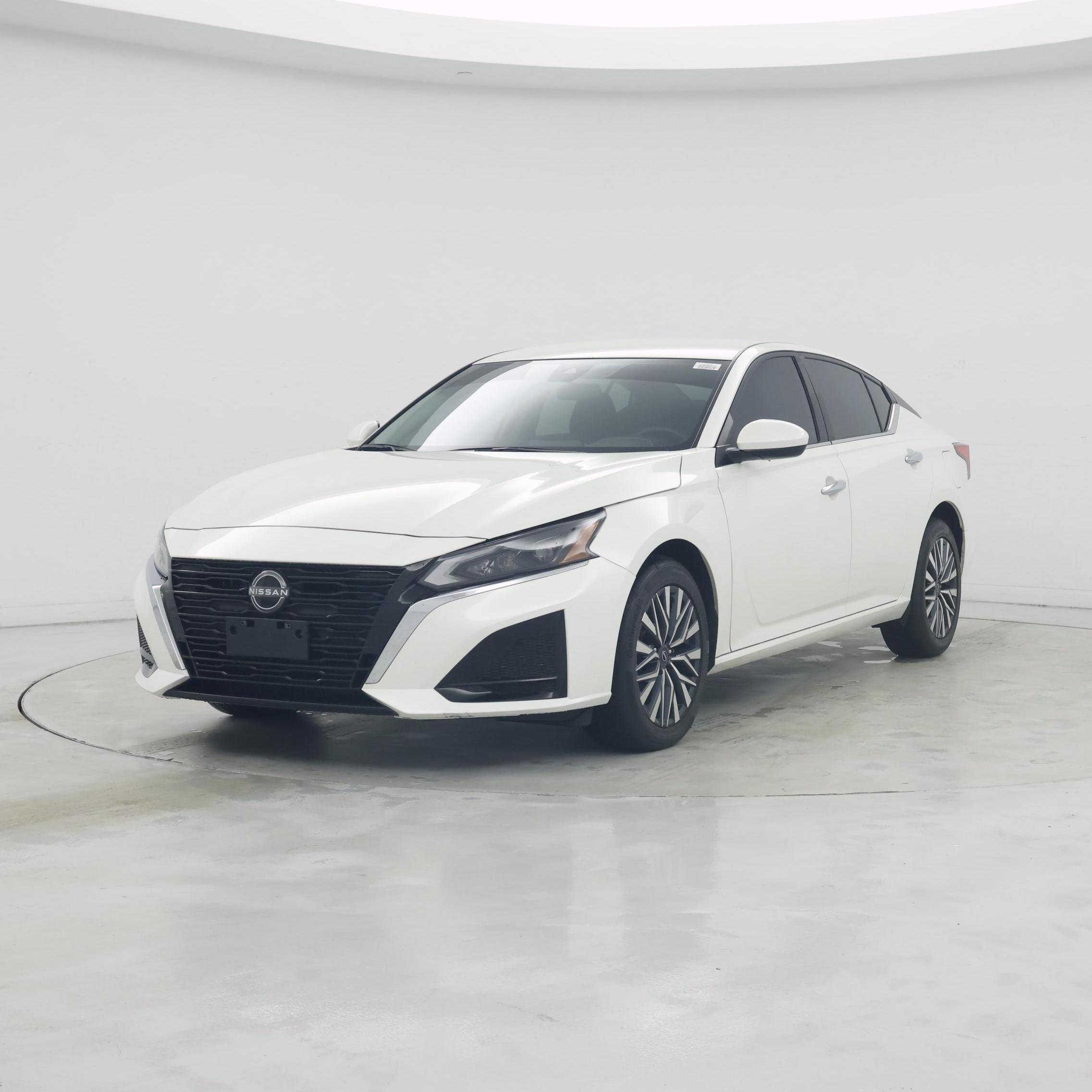 Thumbnail: 2023 Nissan Altima - 4