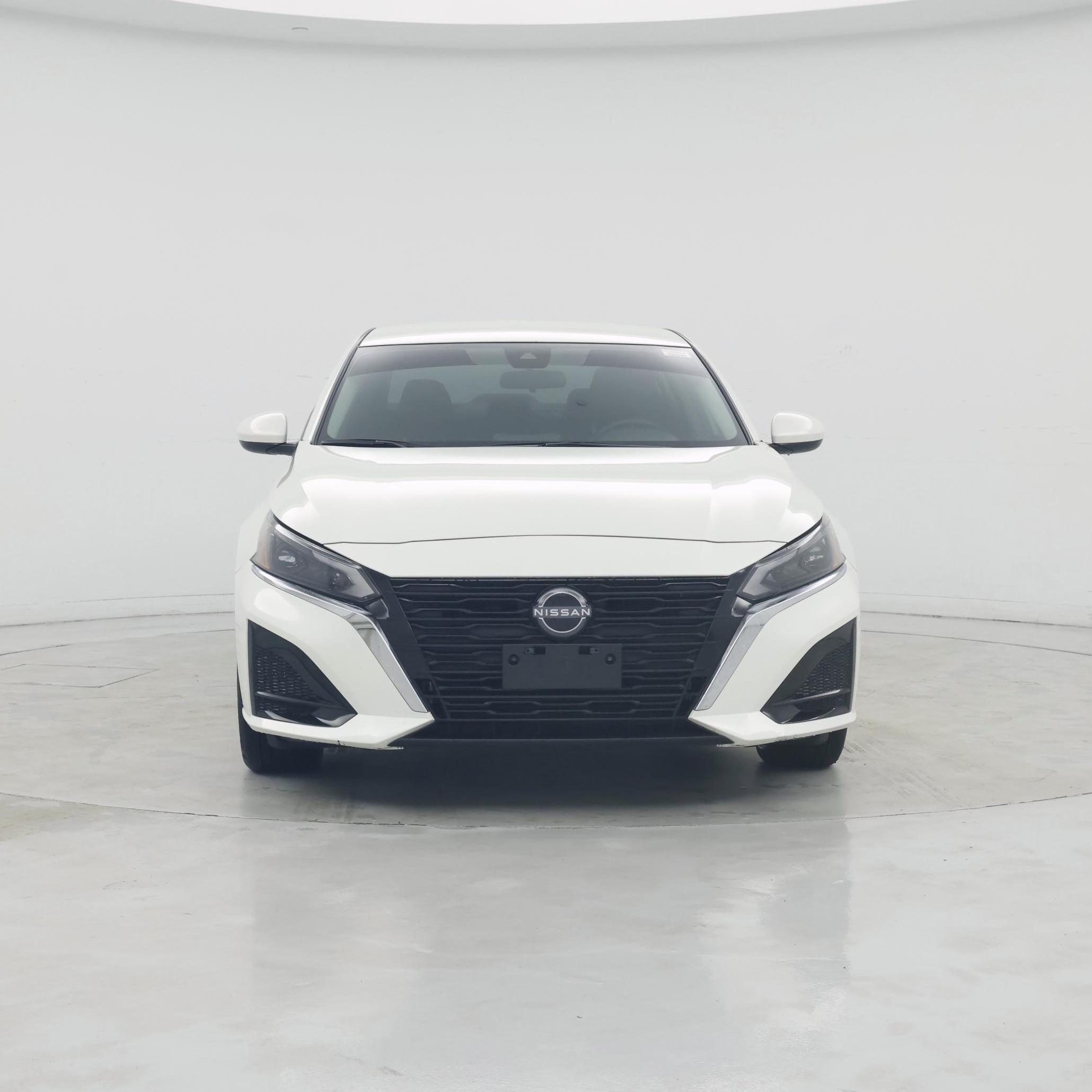 Thumbnail: 2023 Nissan Altima - 5