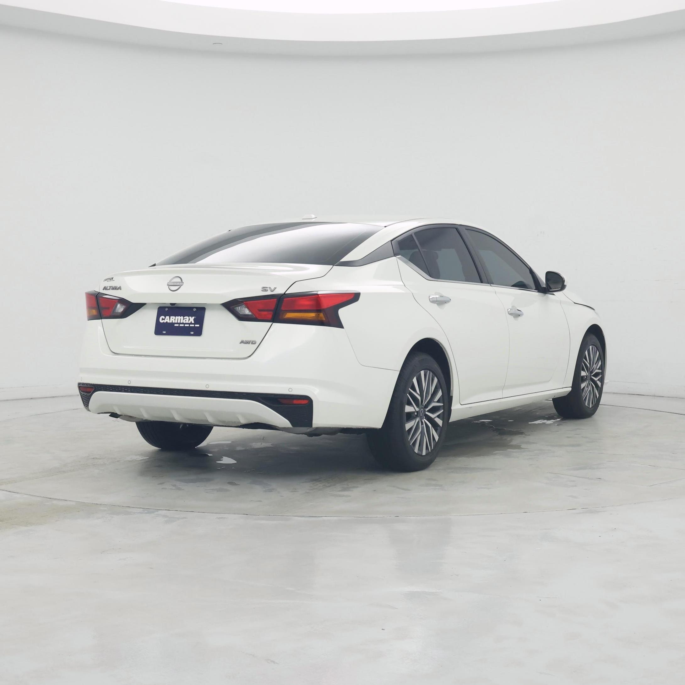Thumbnail: 2023 Nissan Altima - 8
