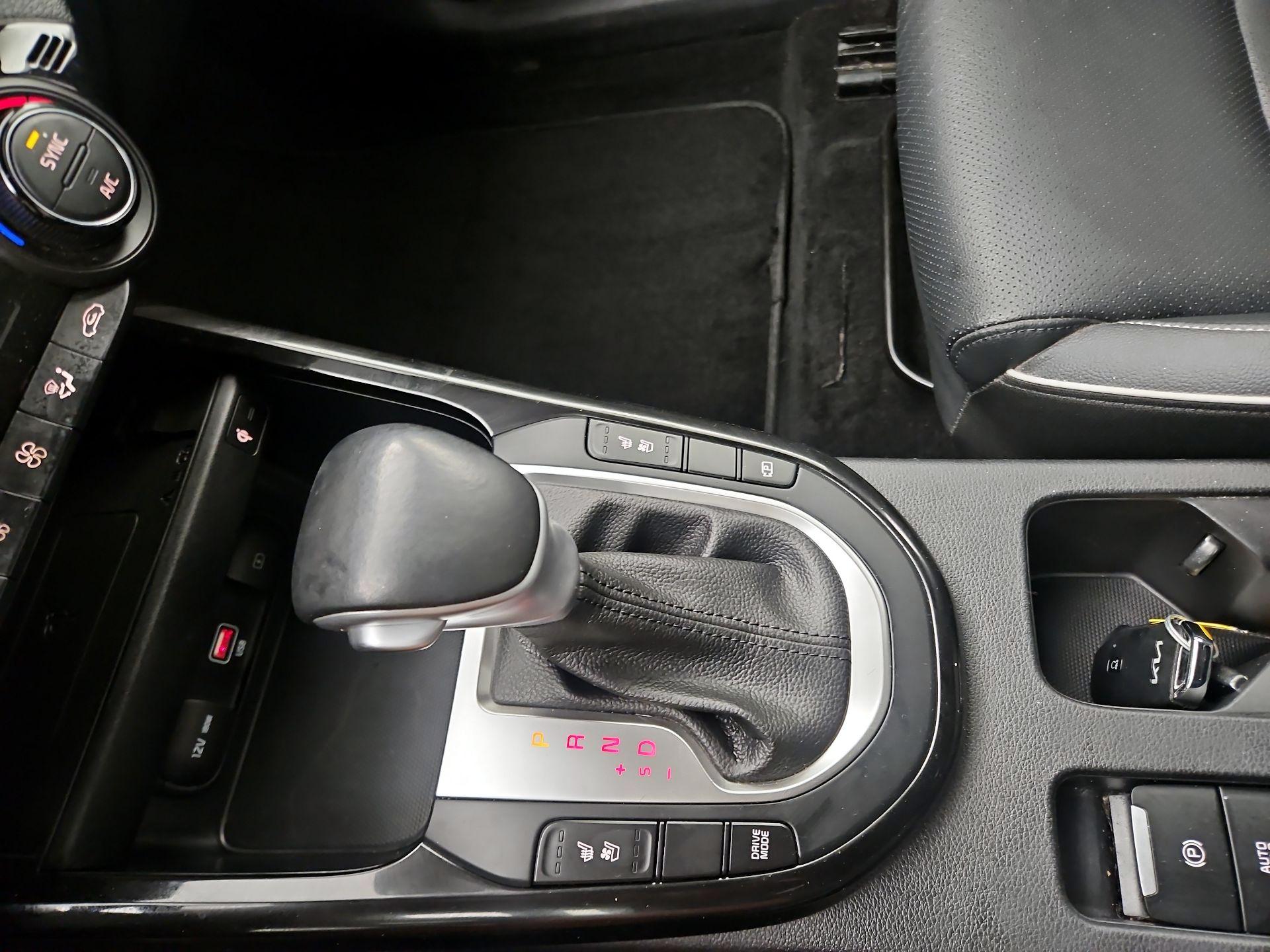 Thumbnail: 2022 Kia Forte - 18