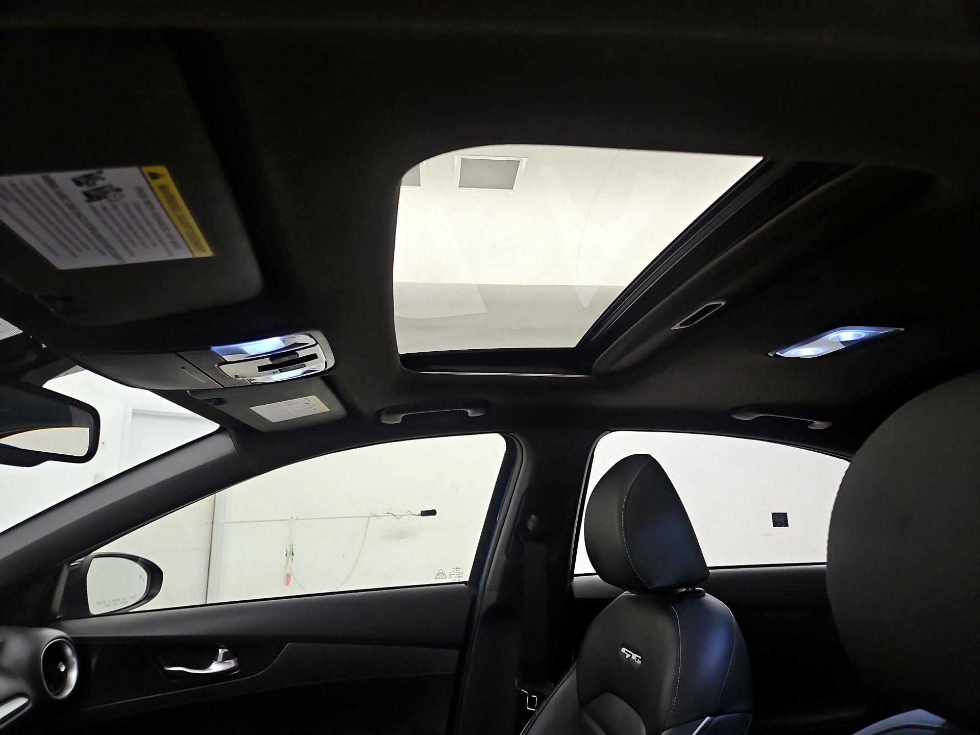 Thumbnail: 2022 Kia Forte - 20
