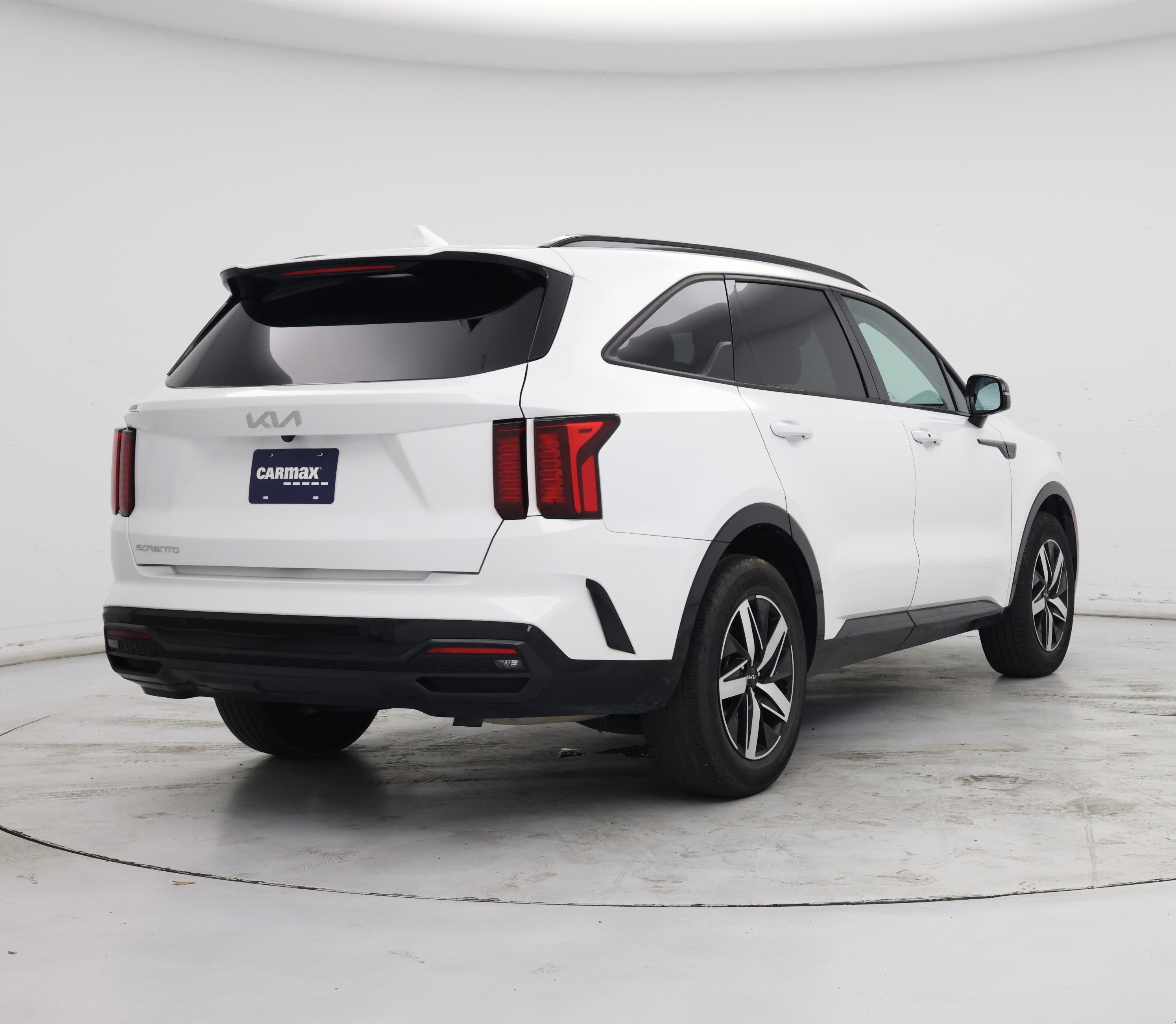 Thumbnail: 2023 Kia Sorento - 8