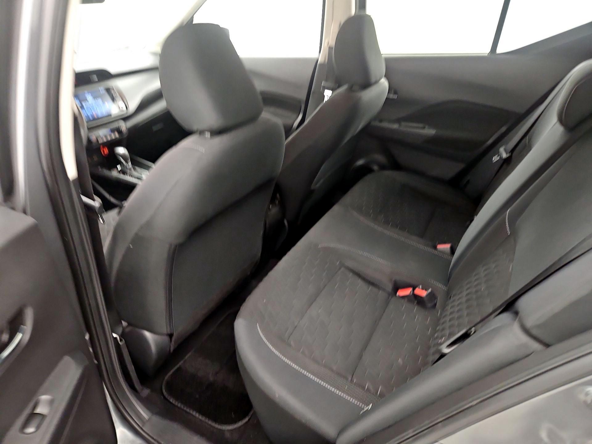 Thumbnail: 2021 Nissan Kicks - 18