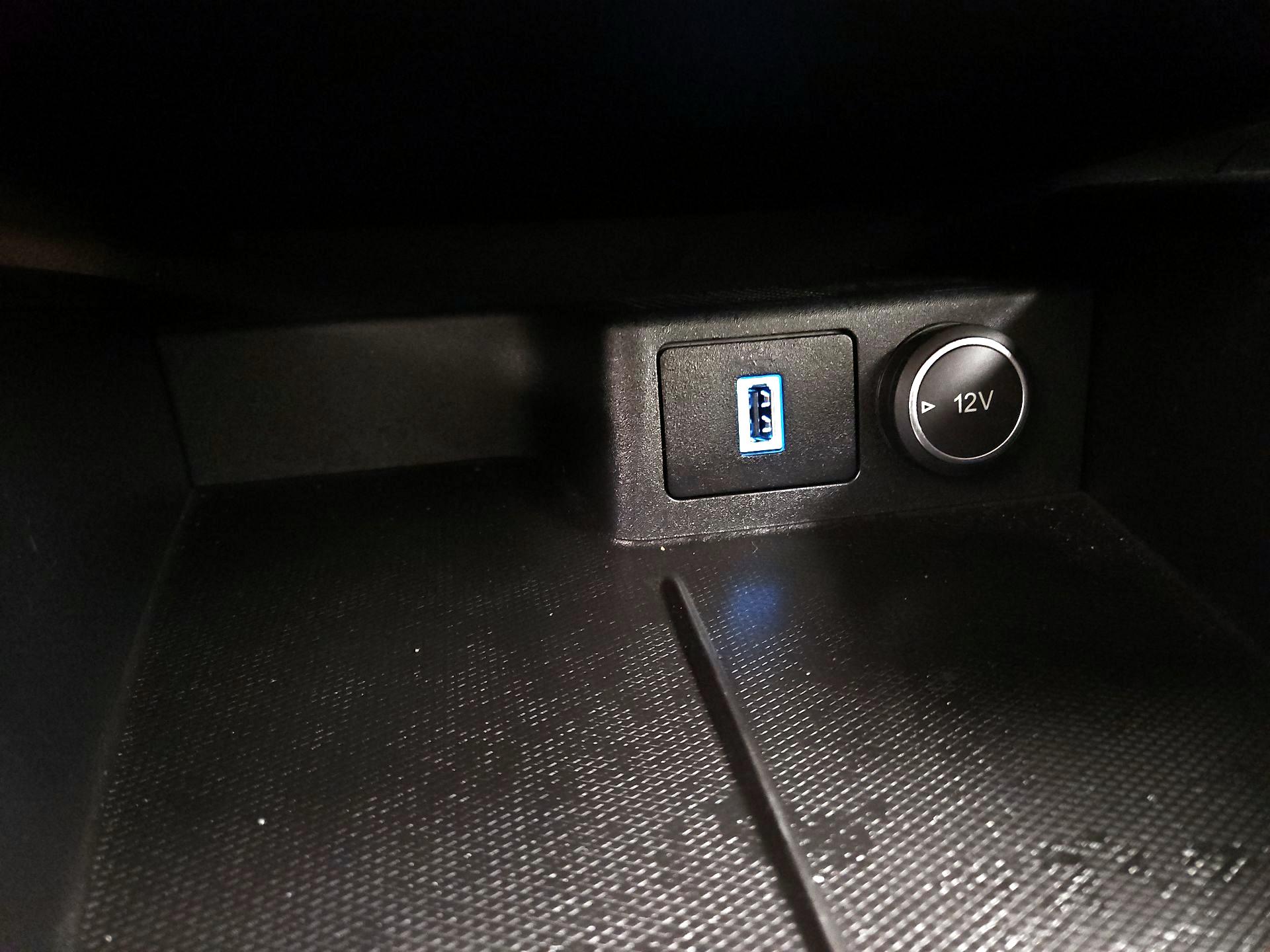 Thumbnail: 2020 Ford Escape - 18