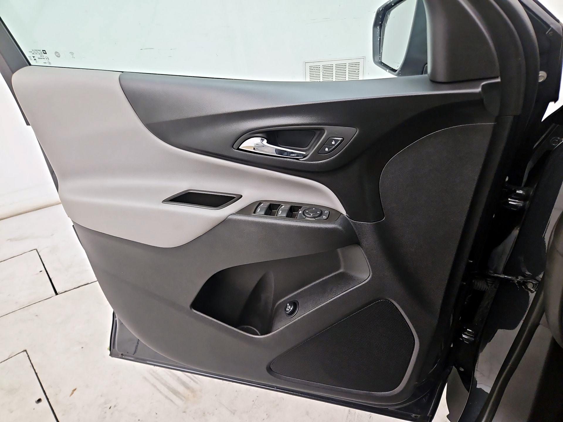 Thumbnail: 2023 Chevrolet Equinox - 12