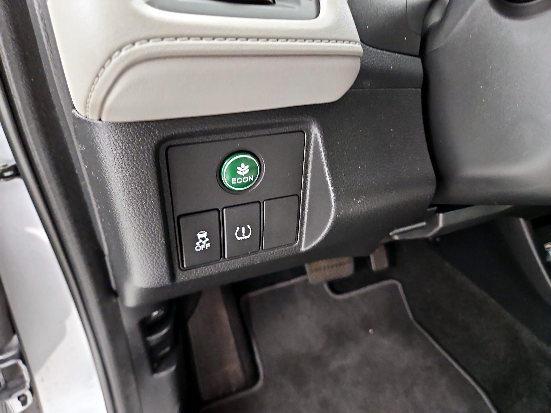 Thumbnail: 2019 Honda HR-V - 13
