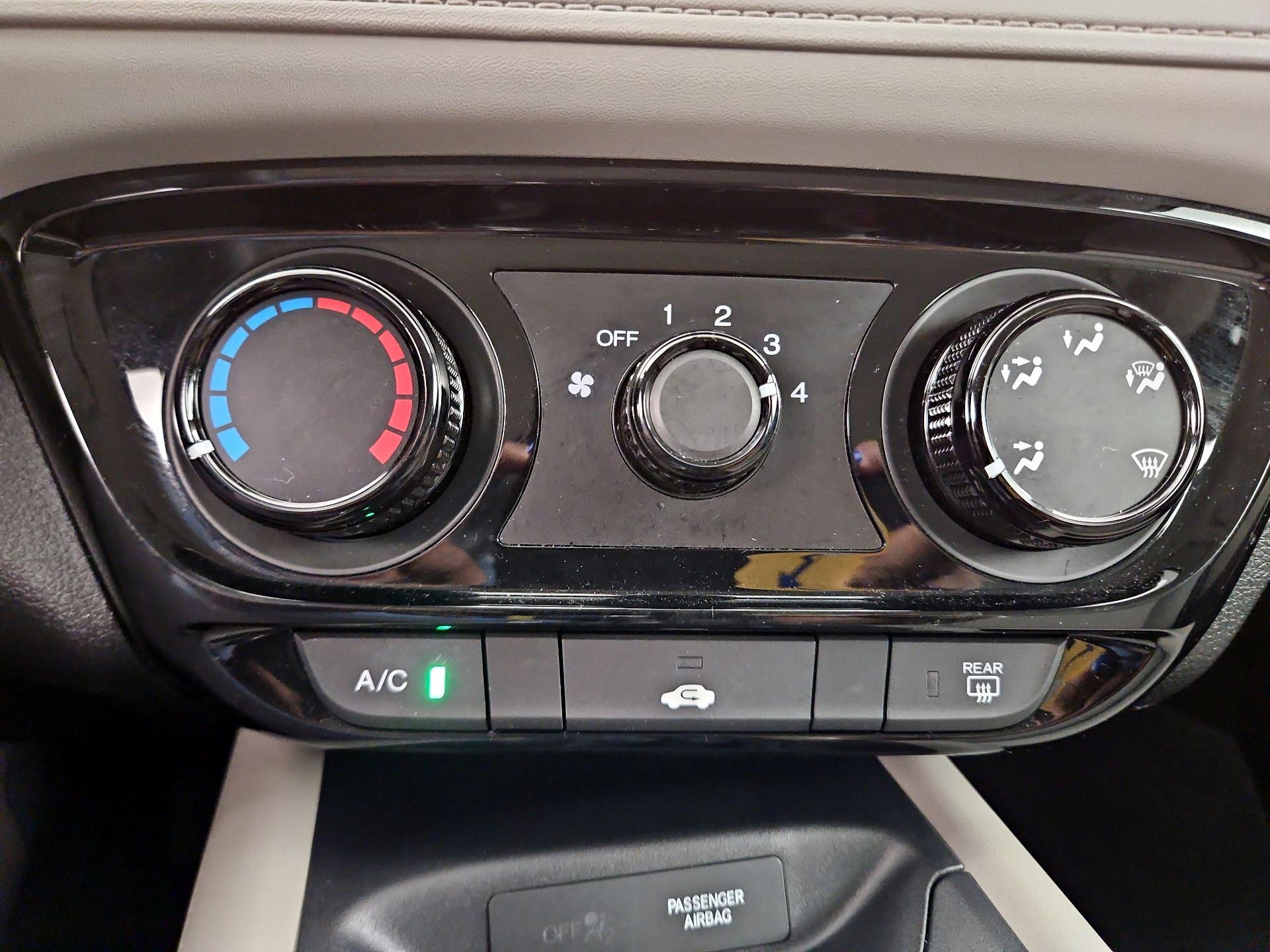 Thumbnail: 2019 Honda HR-V - 16