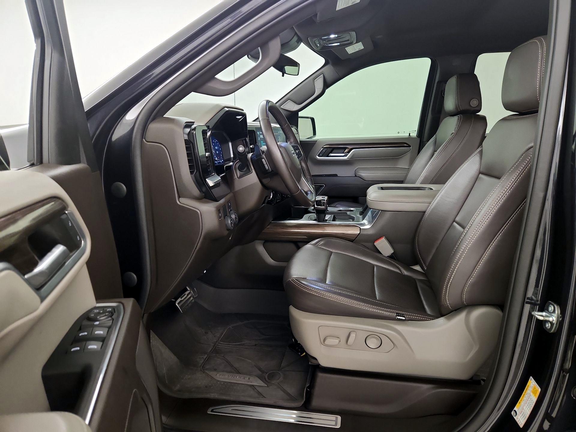 Thumbnail: 2022 Chevrolet Silverado 1500 - 11