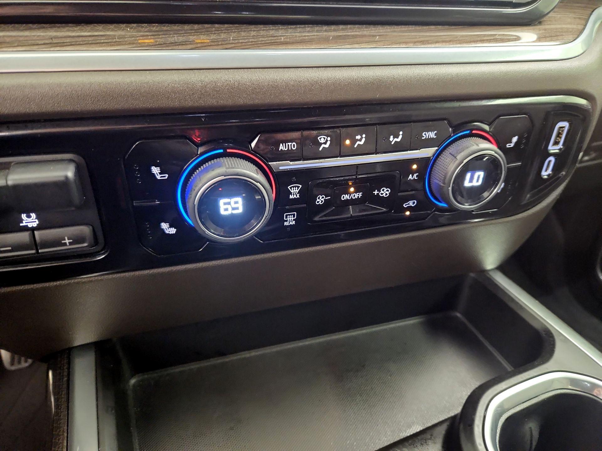 Thumbnail: 2022 Chevrolet Silverado 1500 - 16