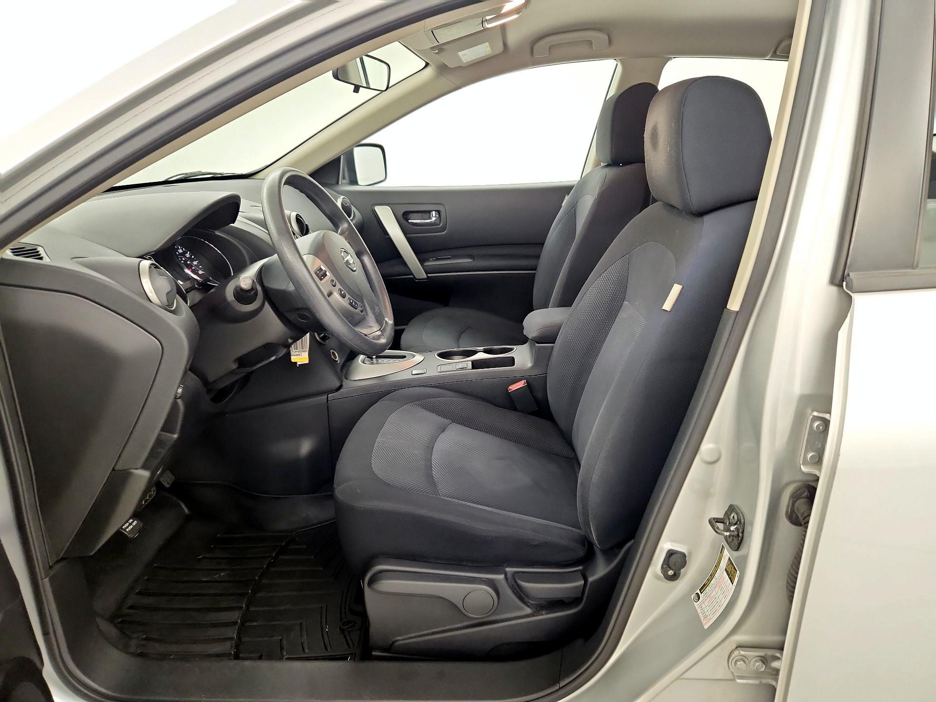 Thumbnail: 2015 Nissan Rogue - 11