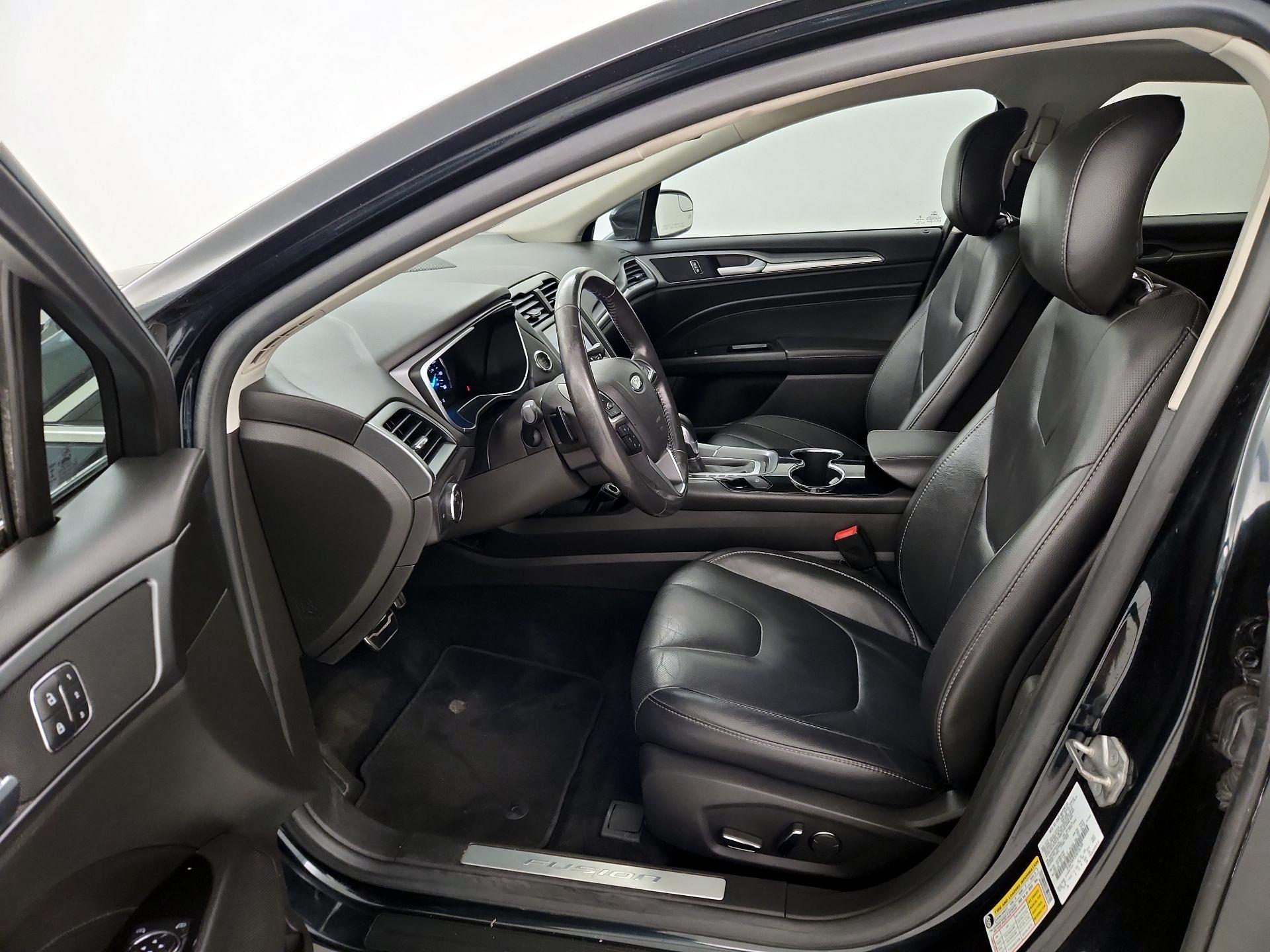 Thumbnail: 2014 Ford Fusion - 11