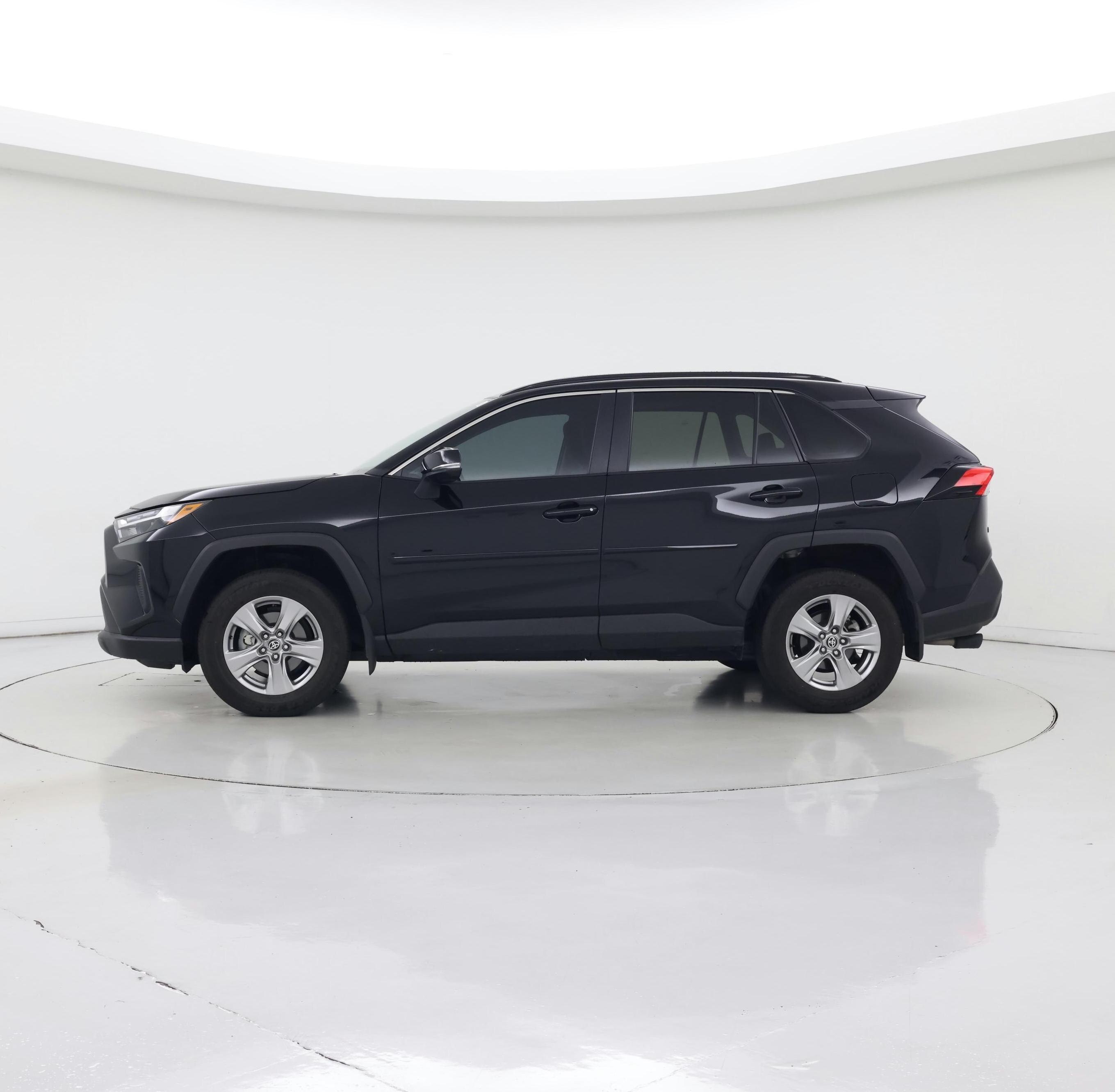 Thumbnail: 2024 Toyota RAV4 - 3