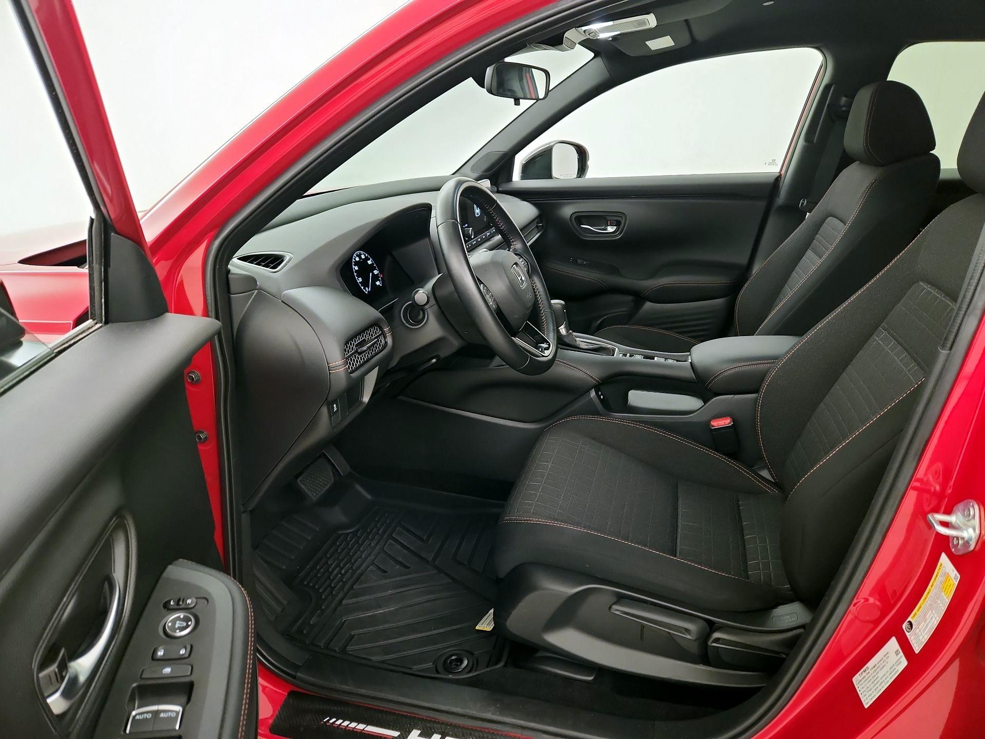 Thumbnail: 2025 Honda HR-V - 11