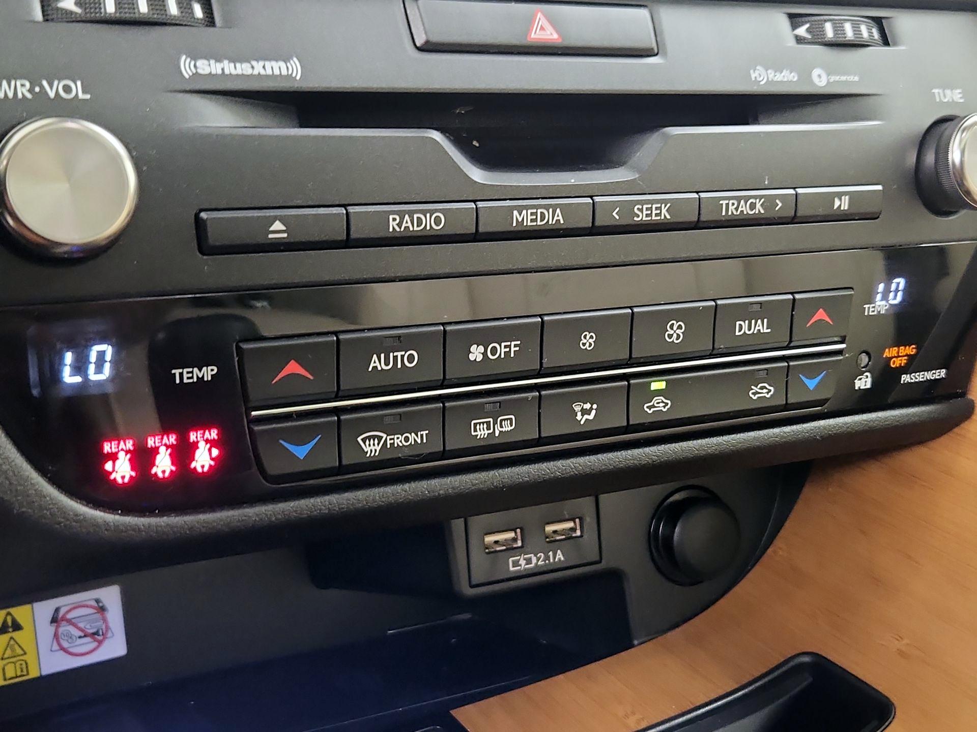 Thumbnail: 2021 Lexus RX - 16