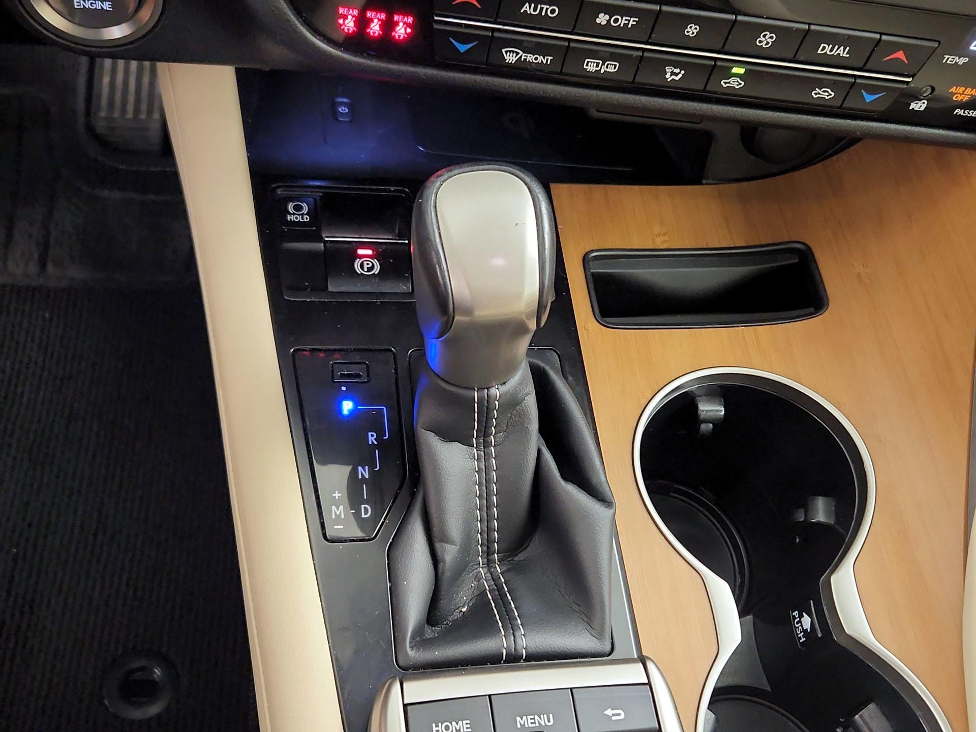 Thumbnail: 2021 Lexus RX - 17