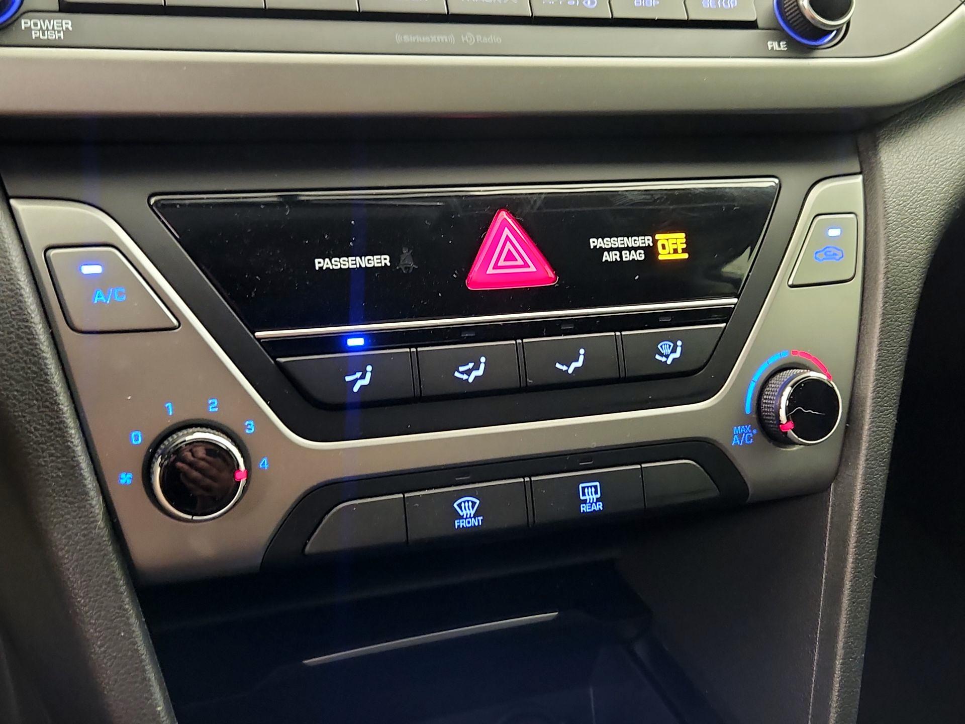 Thumbnail: 2018 Hyundai Elantra - 16