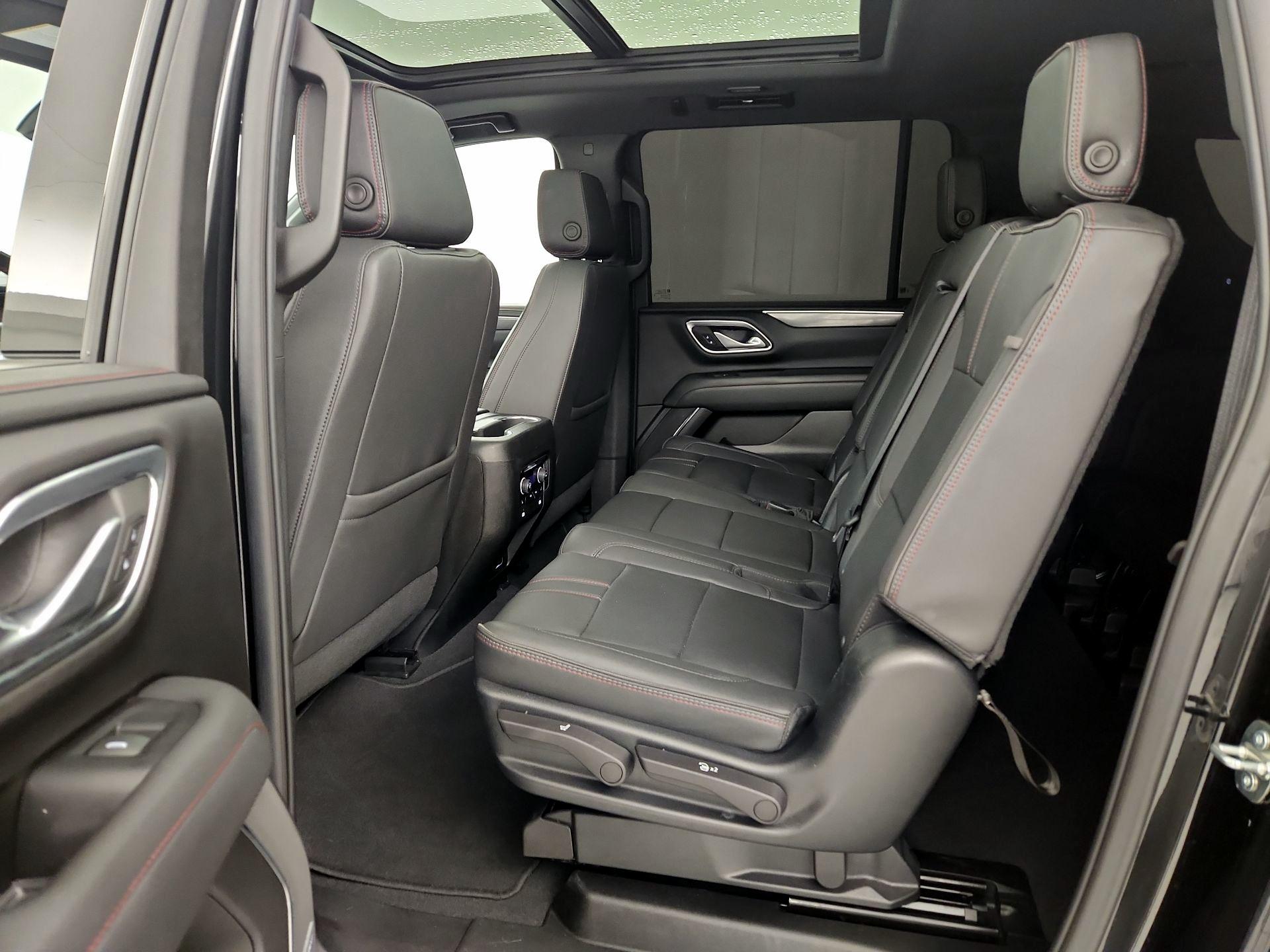 Thumbnail: 2023 Chevrolet Suburban - 20