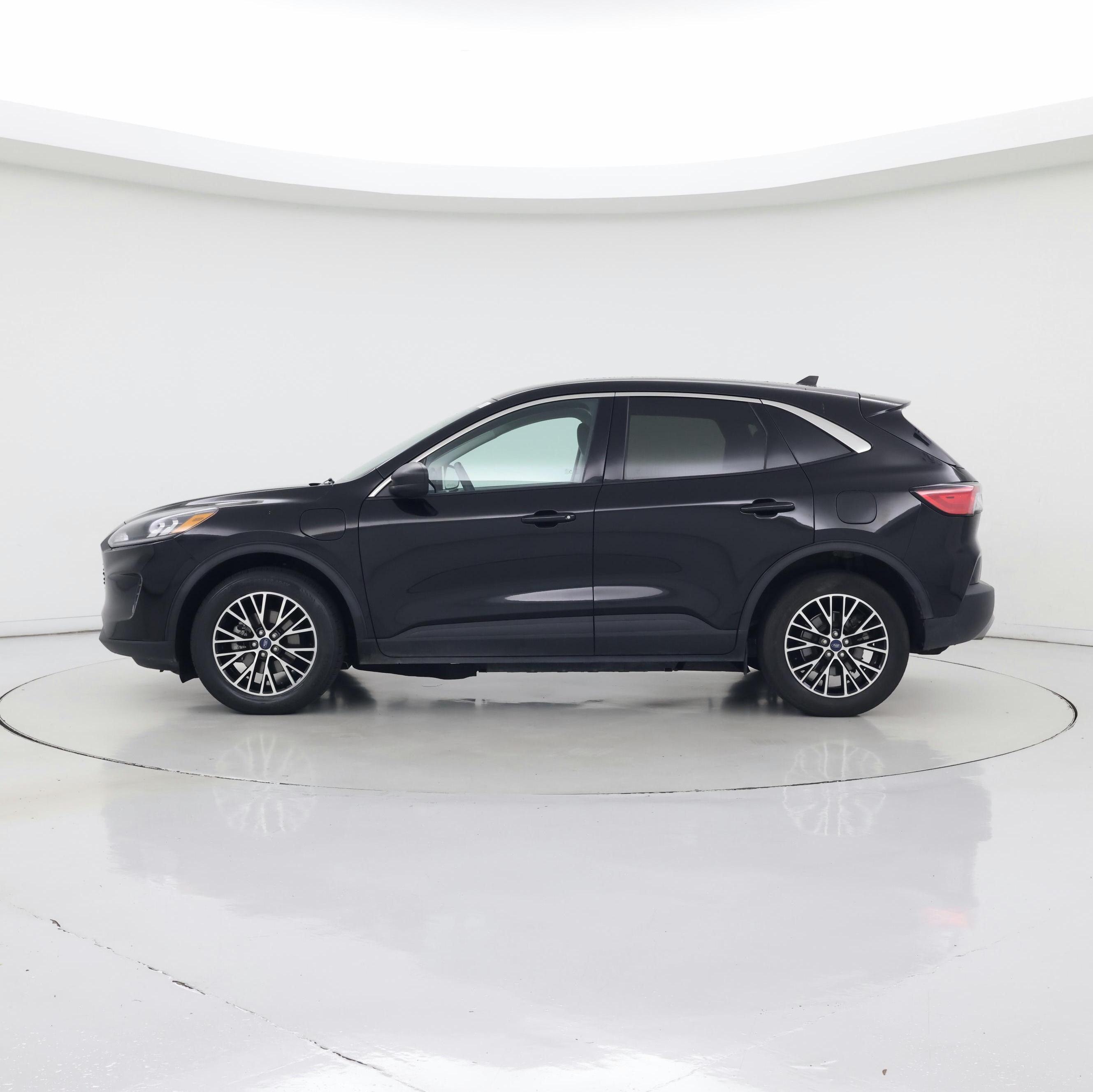 Thumbnail: 2022 Ford Escape - 3