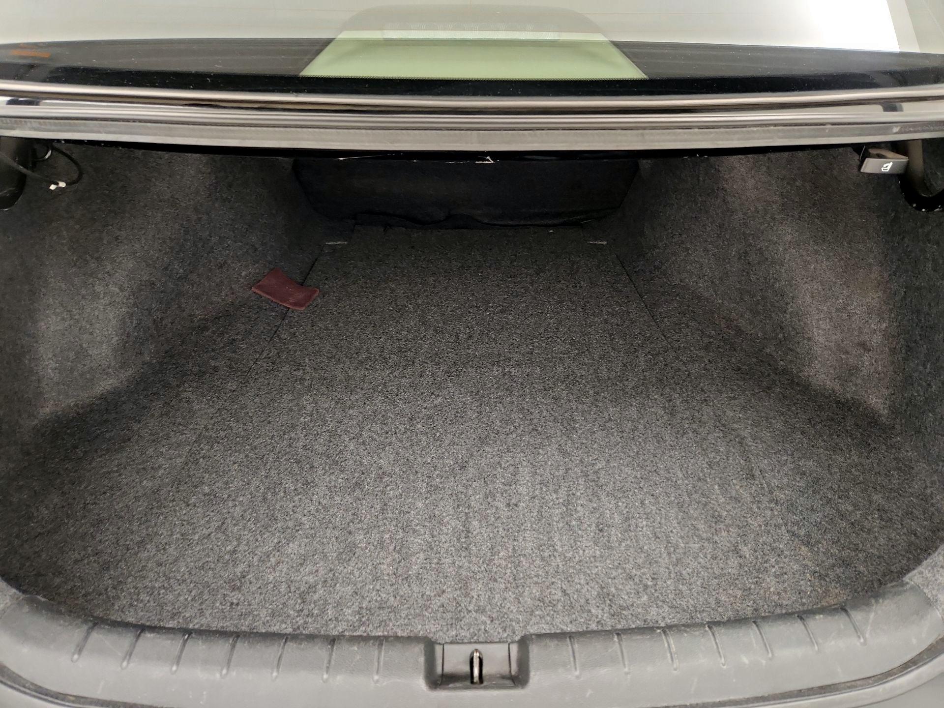Thumbnail: 2013 Honda Accord - 20