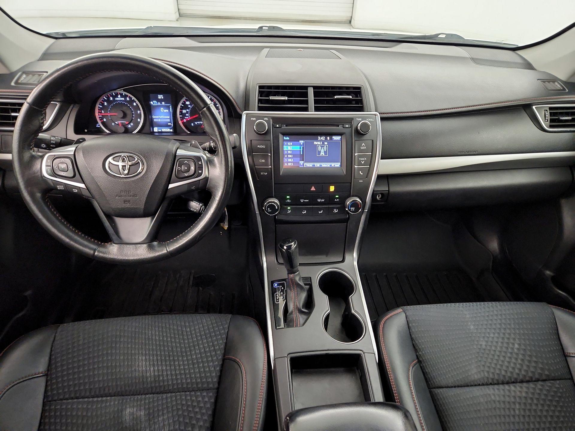 Thumbnail: 2015 Toyota Camry - 9