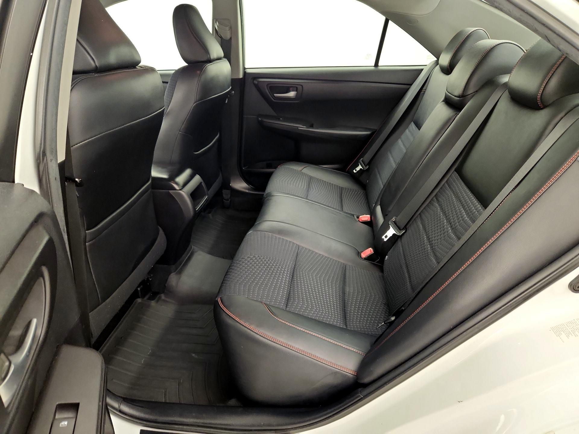 Thumbnail: 2015 Toyota Camry - 19