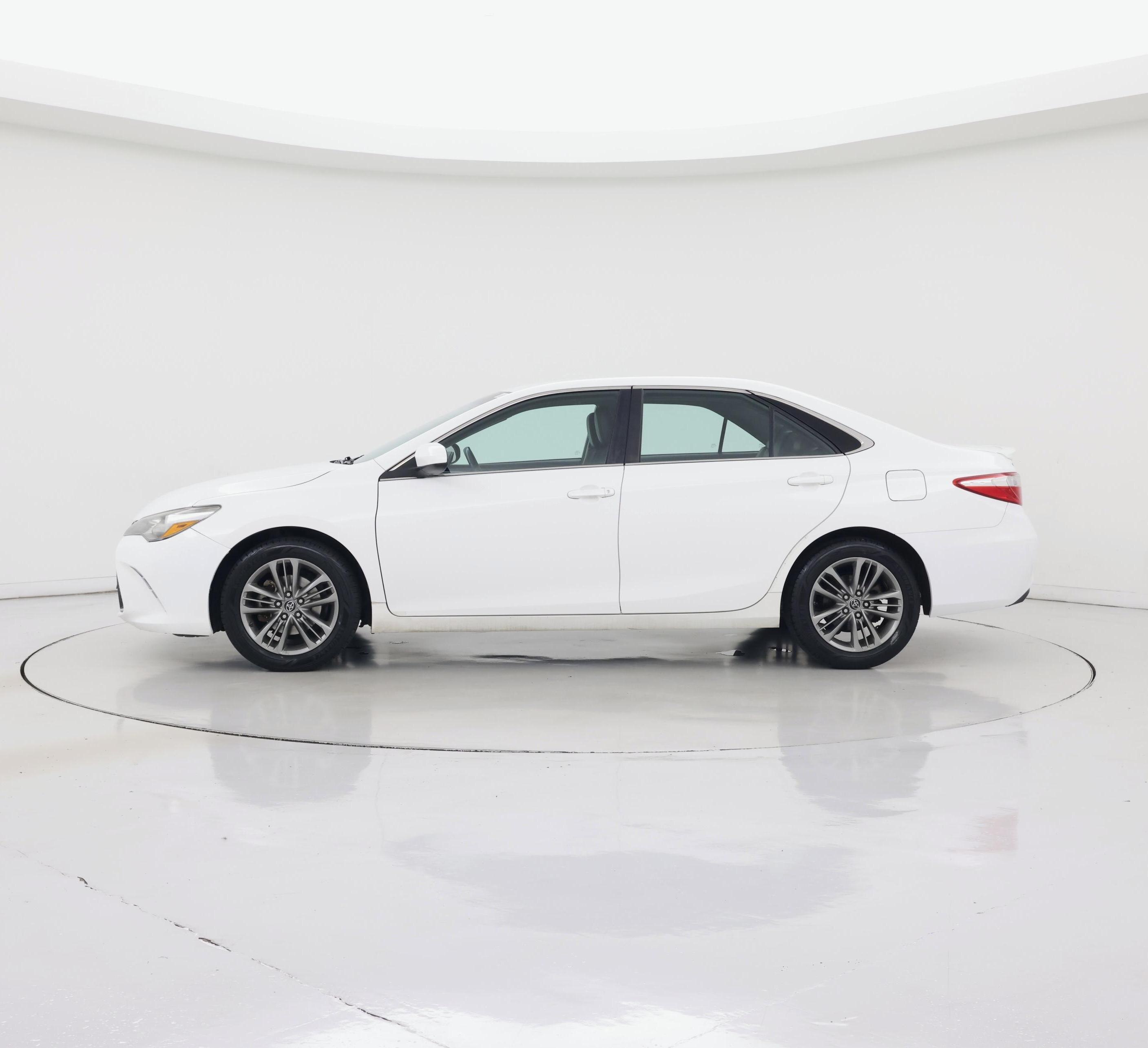 Thumbnail: 2015 Toyota Camry - 3