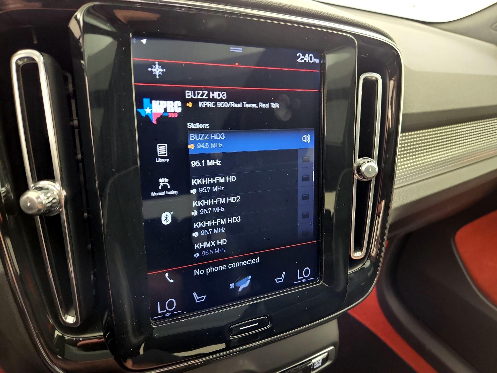 Thumbnail: 2019 Volvo XC40 - 16