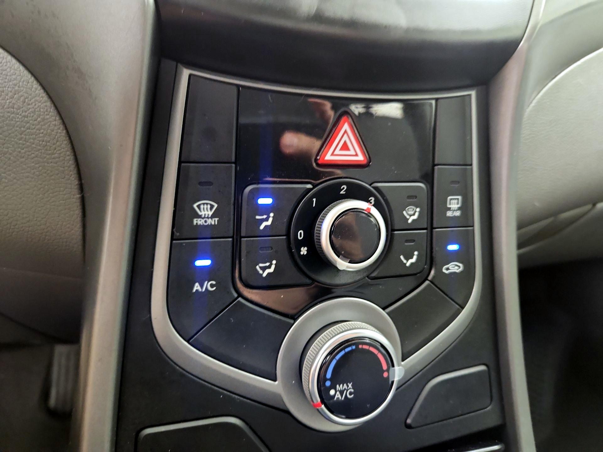 Thumbnail: 2016 Hyundai Elantra - 15