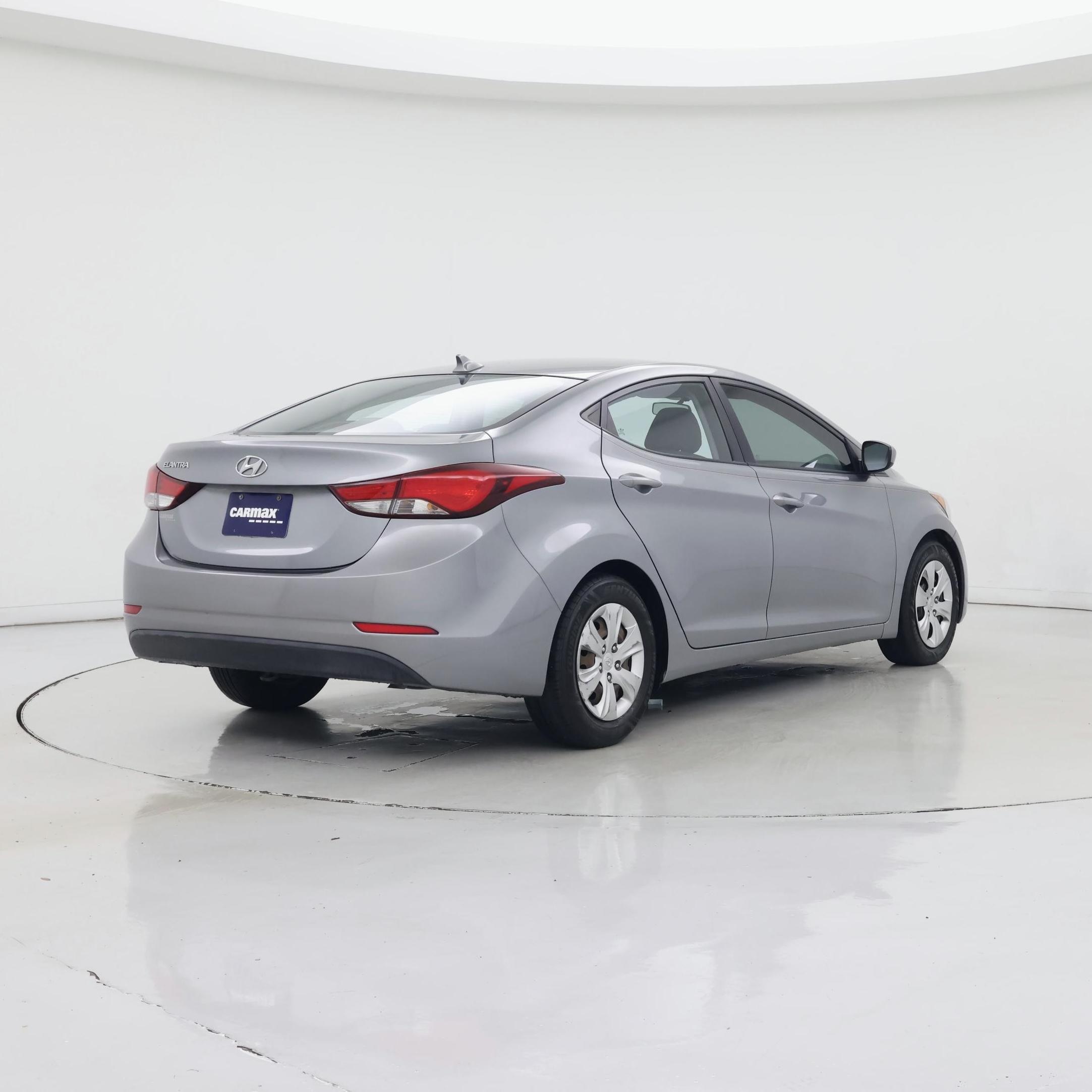 Thumbnail: 2016 Hyundai Elantra - 8