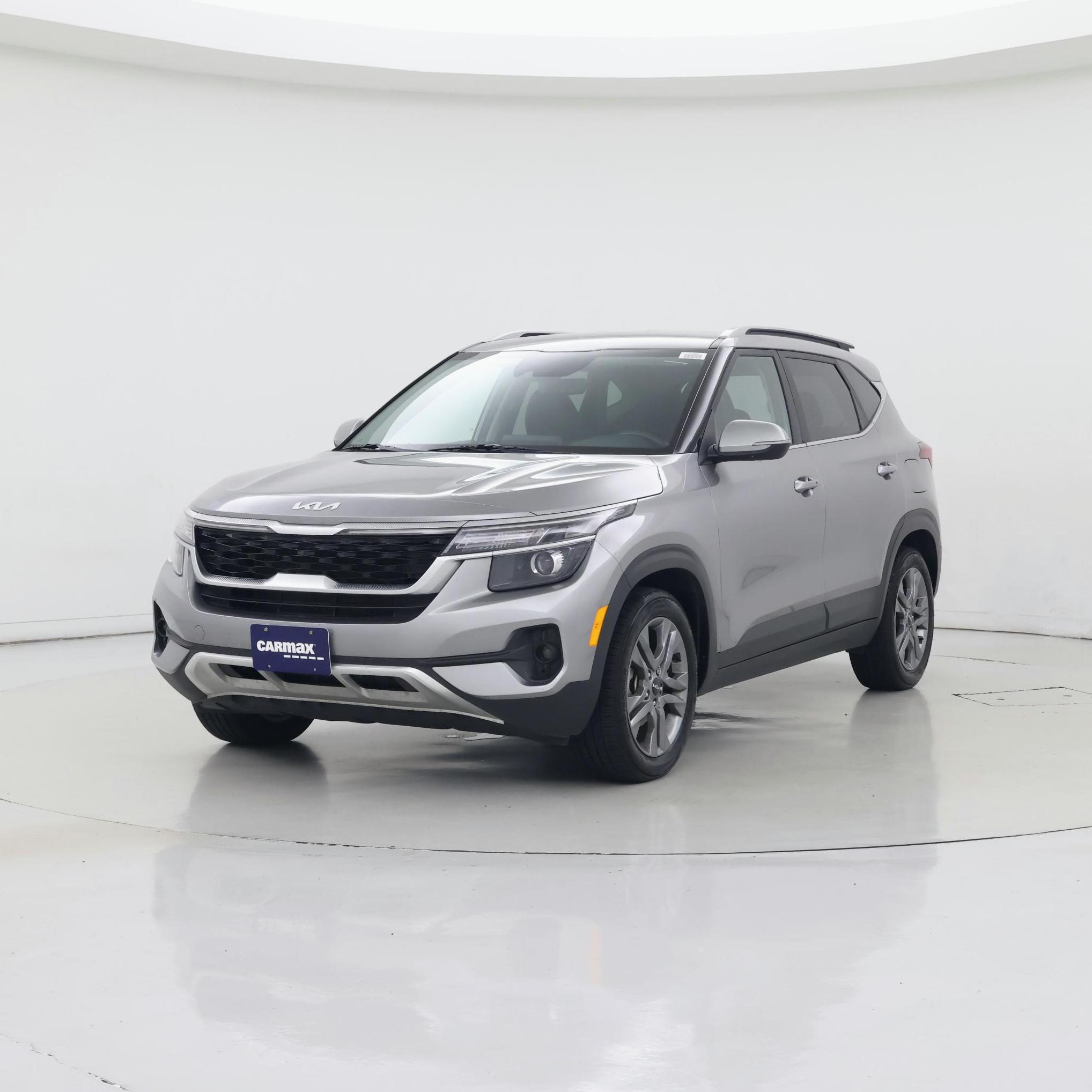 Thumbnail: 2022 Kia Seltos - 4