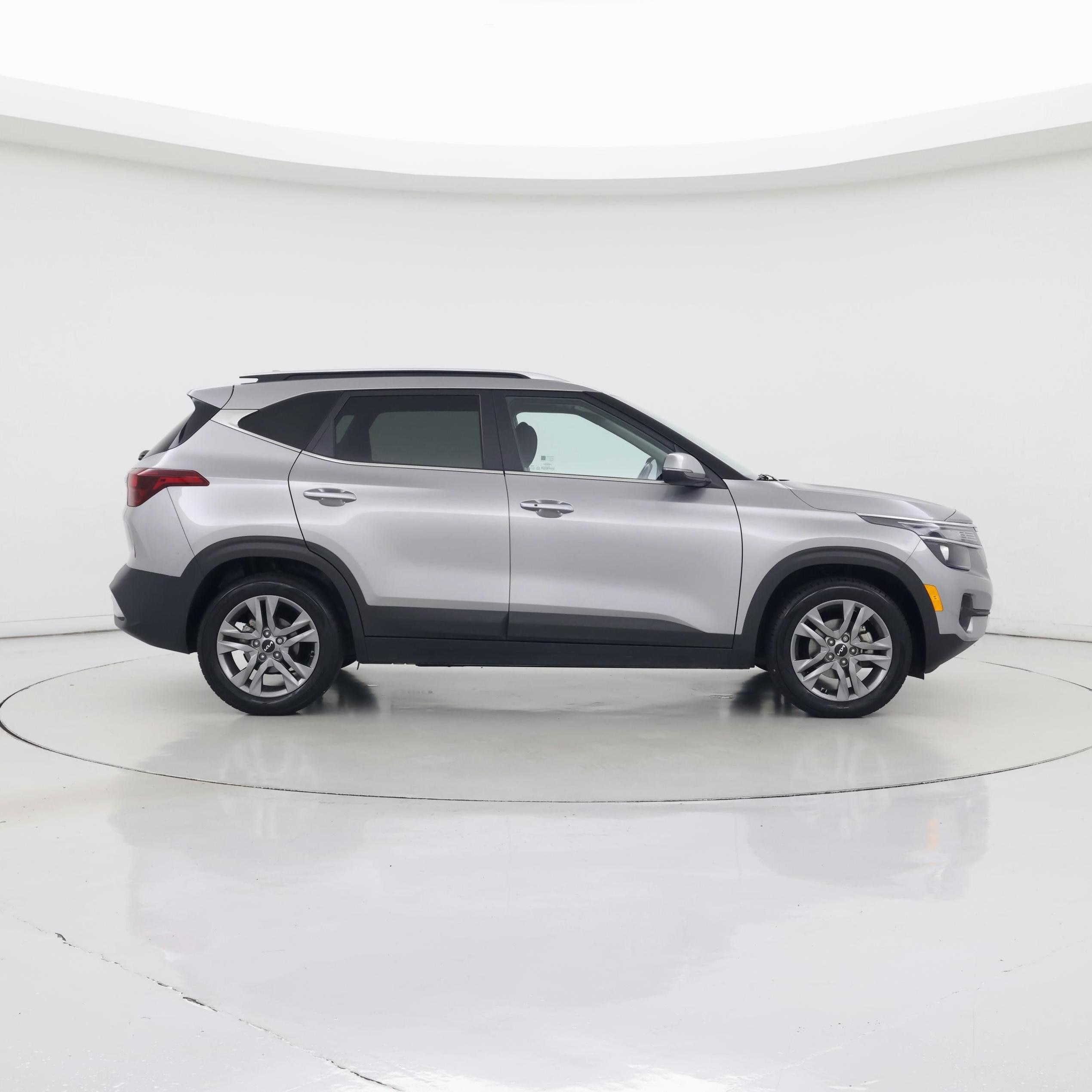 Thumbnail: 2022 Kia Seltos - 7