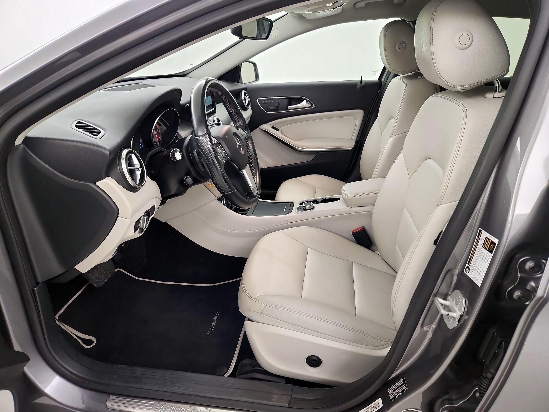 Thumbnail: 2015 Mercedes-Benz GLA - 11