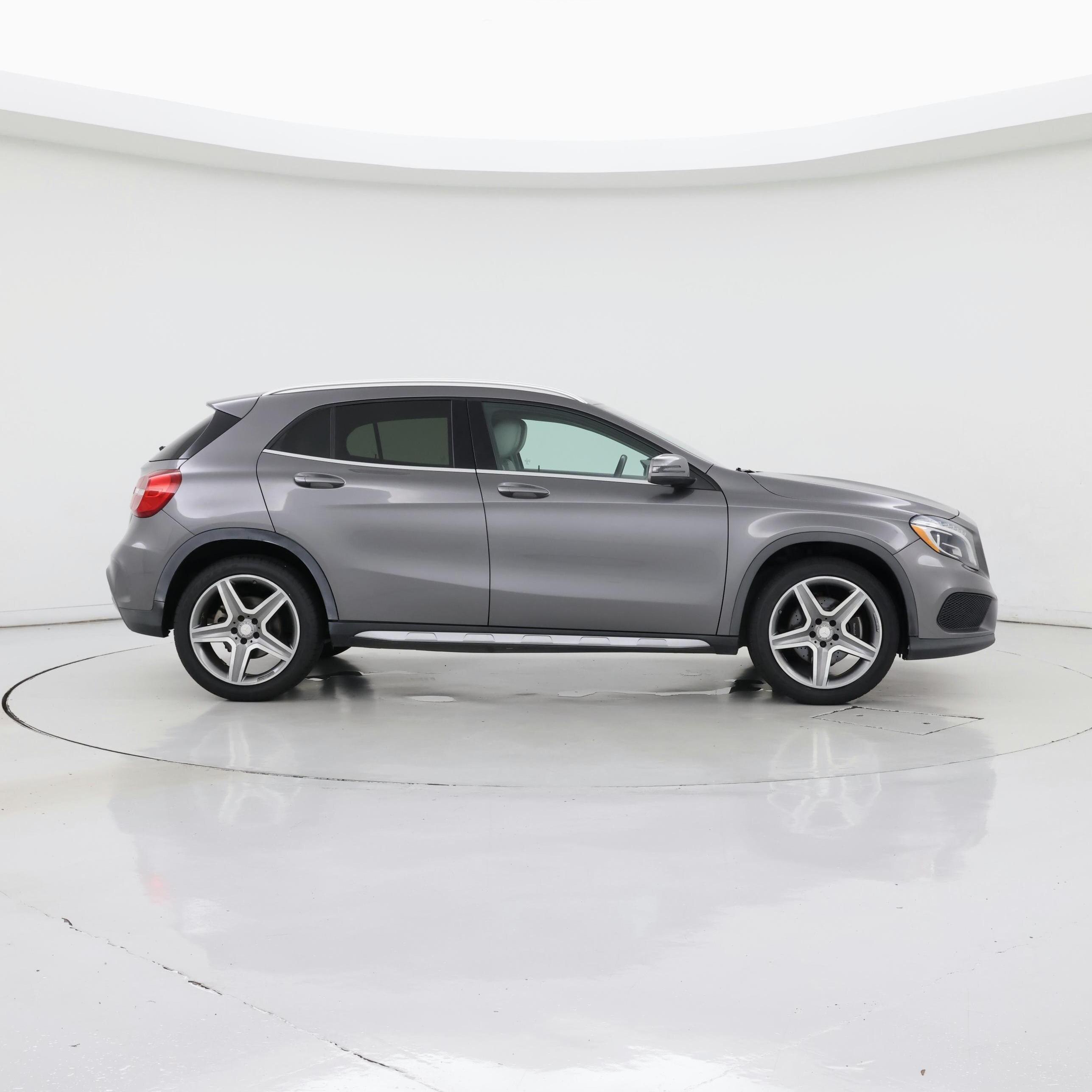 Thumbnail: 2015 Mercedes-Benz GLA - 7