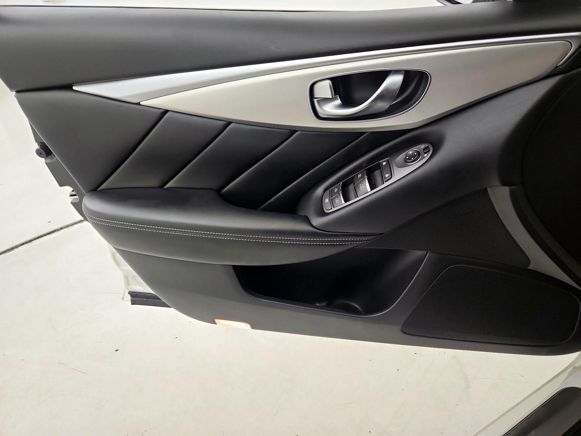 Thumbnail: 2020 INFINITI Q50 - 12