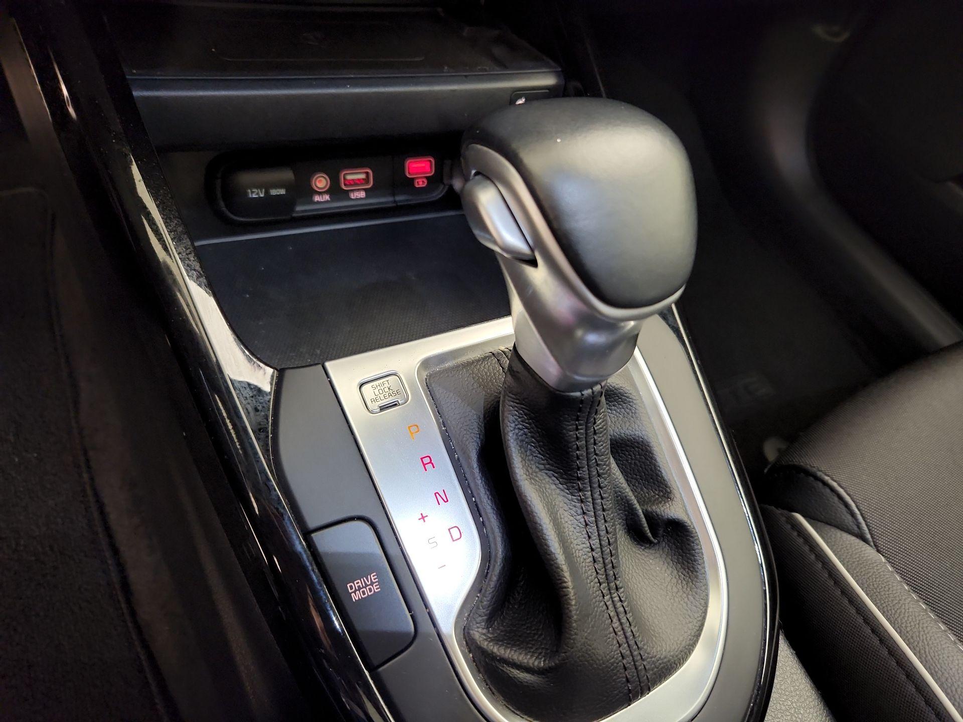 Thumbnail: 2020 Kia Forte - 17