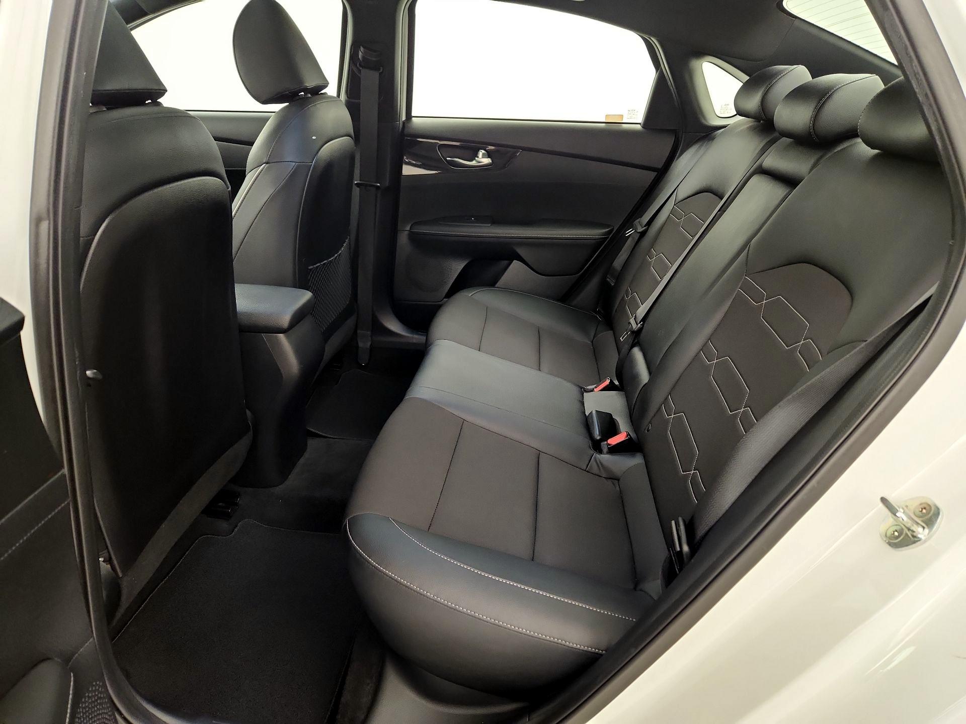 Thumbnail: 2020 Kia Forte - 20
