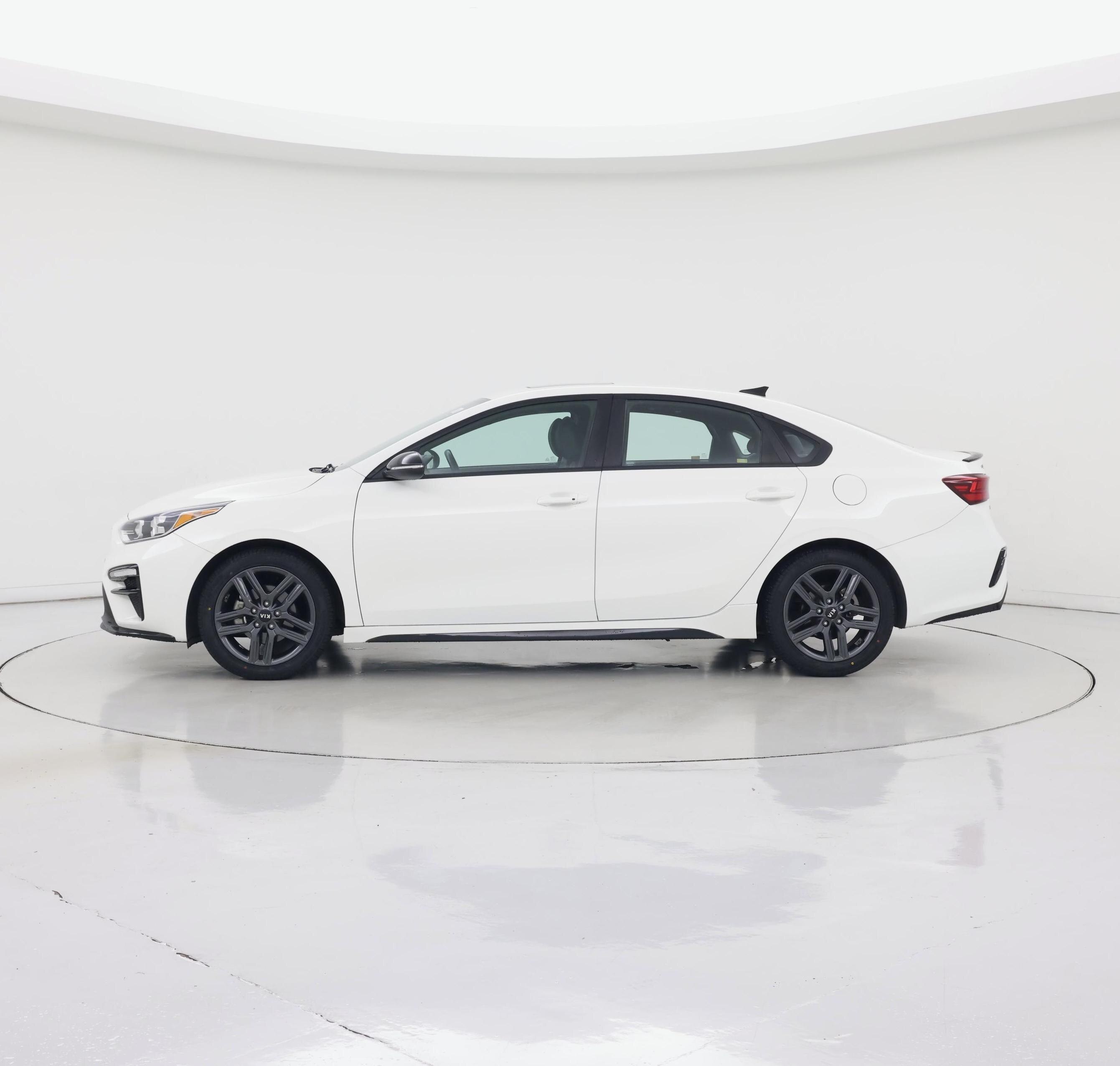 Thumbnail: 2020 Kia Forte - 3