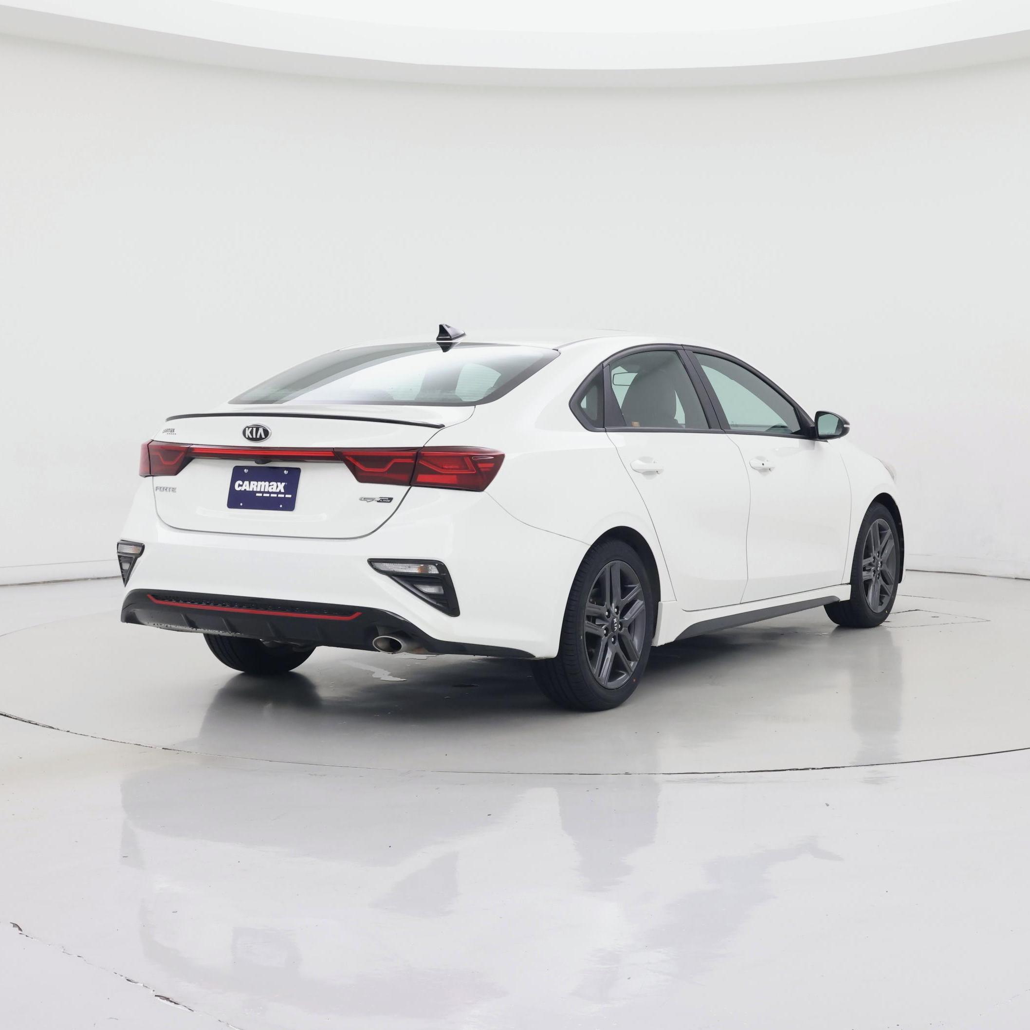 Thumbnail: 2020 Kia Forte - 8