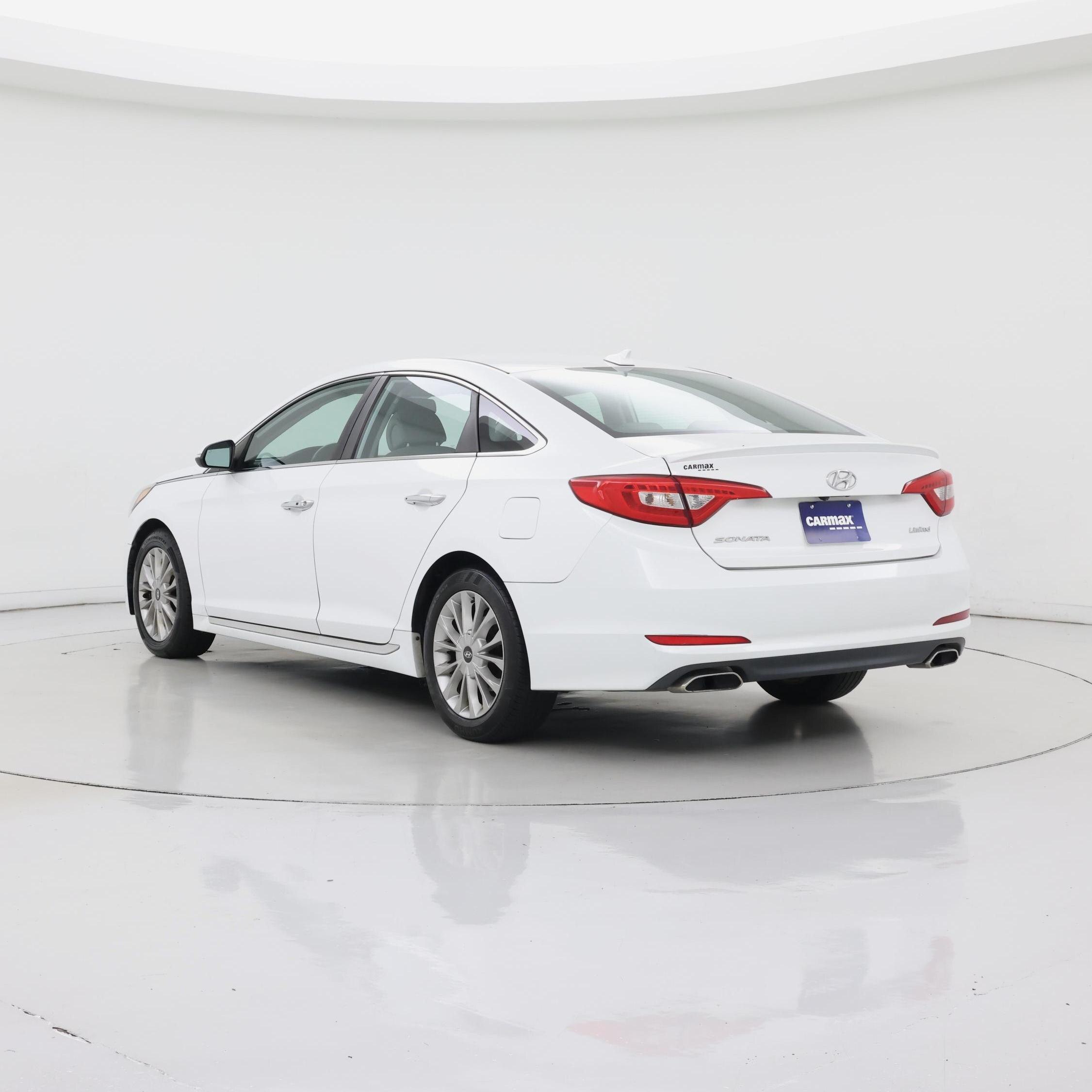 Thumbnail: 2015 Hyundai Sonata - 2