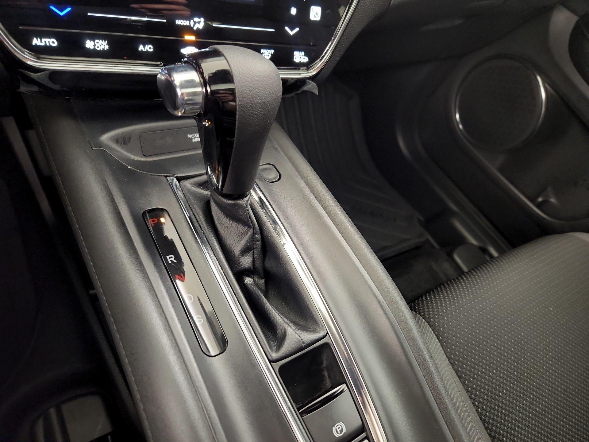 Thumbnail: 2021 Honda HR-V - 17