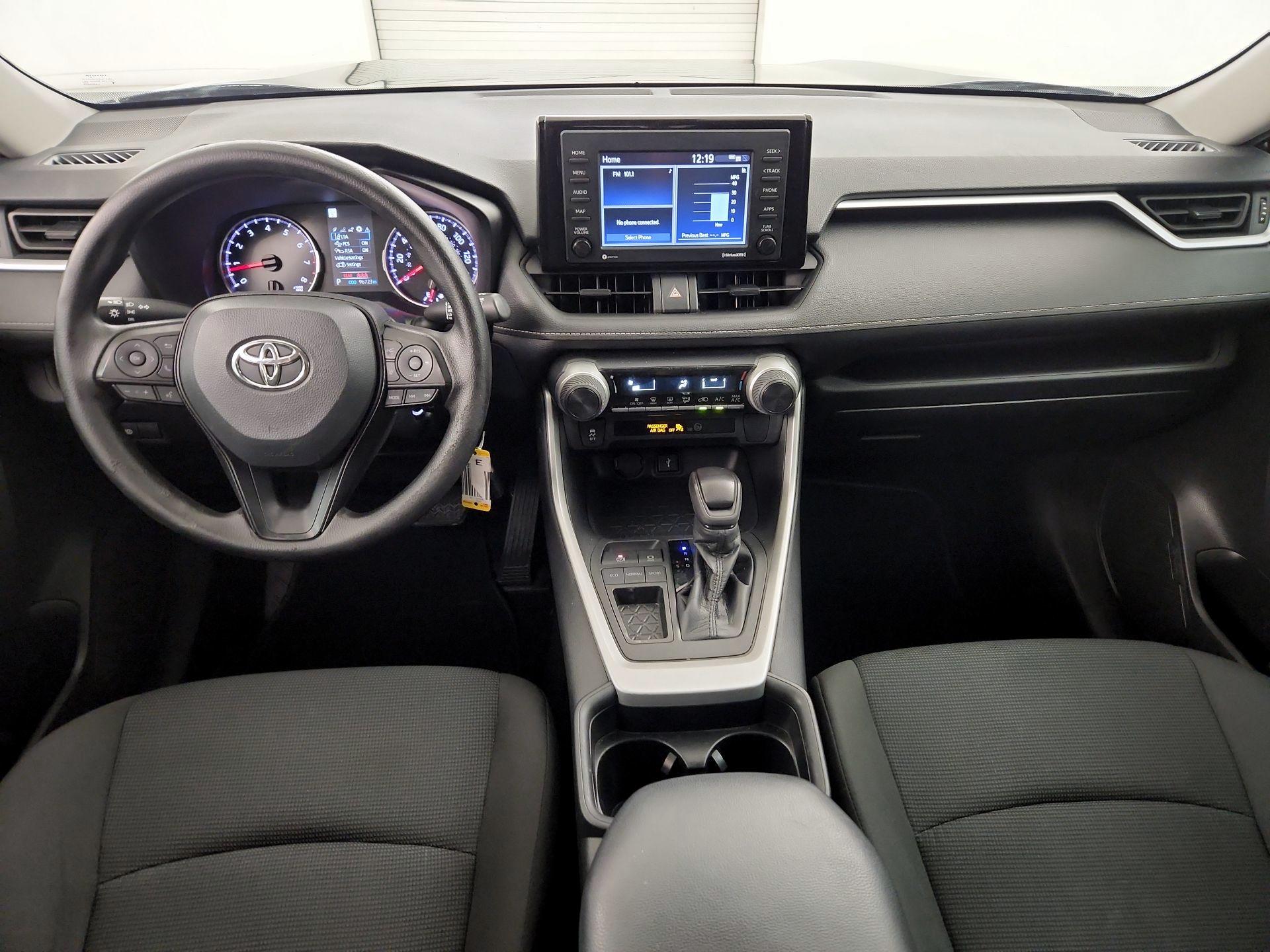 Thumbnail: 2021 Toyota RAV4 - 9