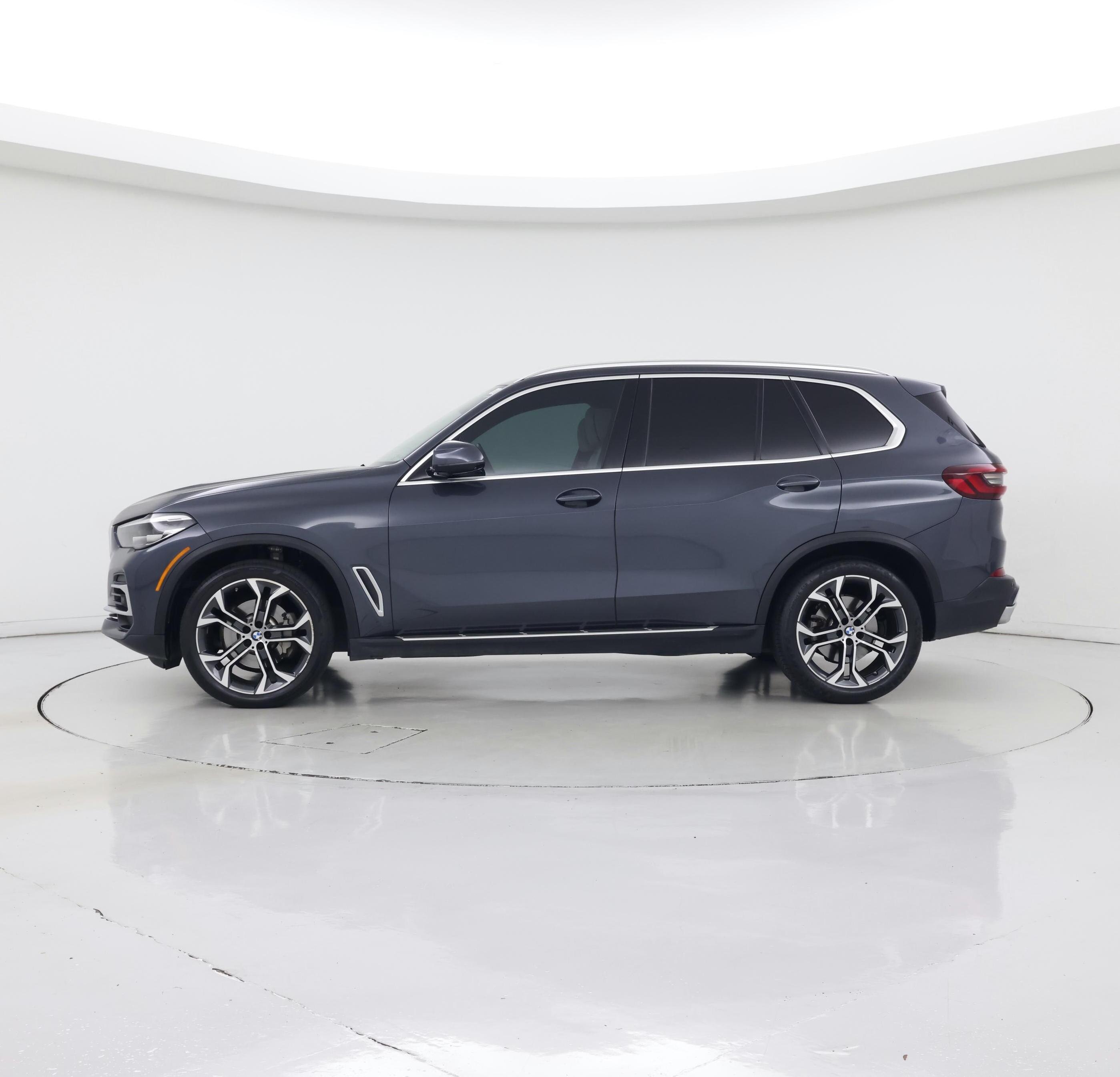 Thumbnail: 2022 BMW X5 - 3